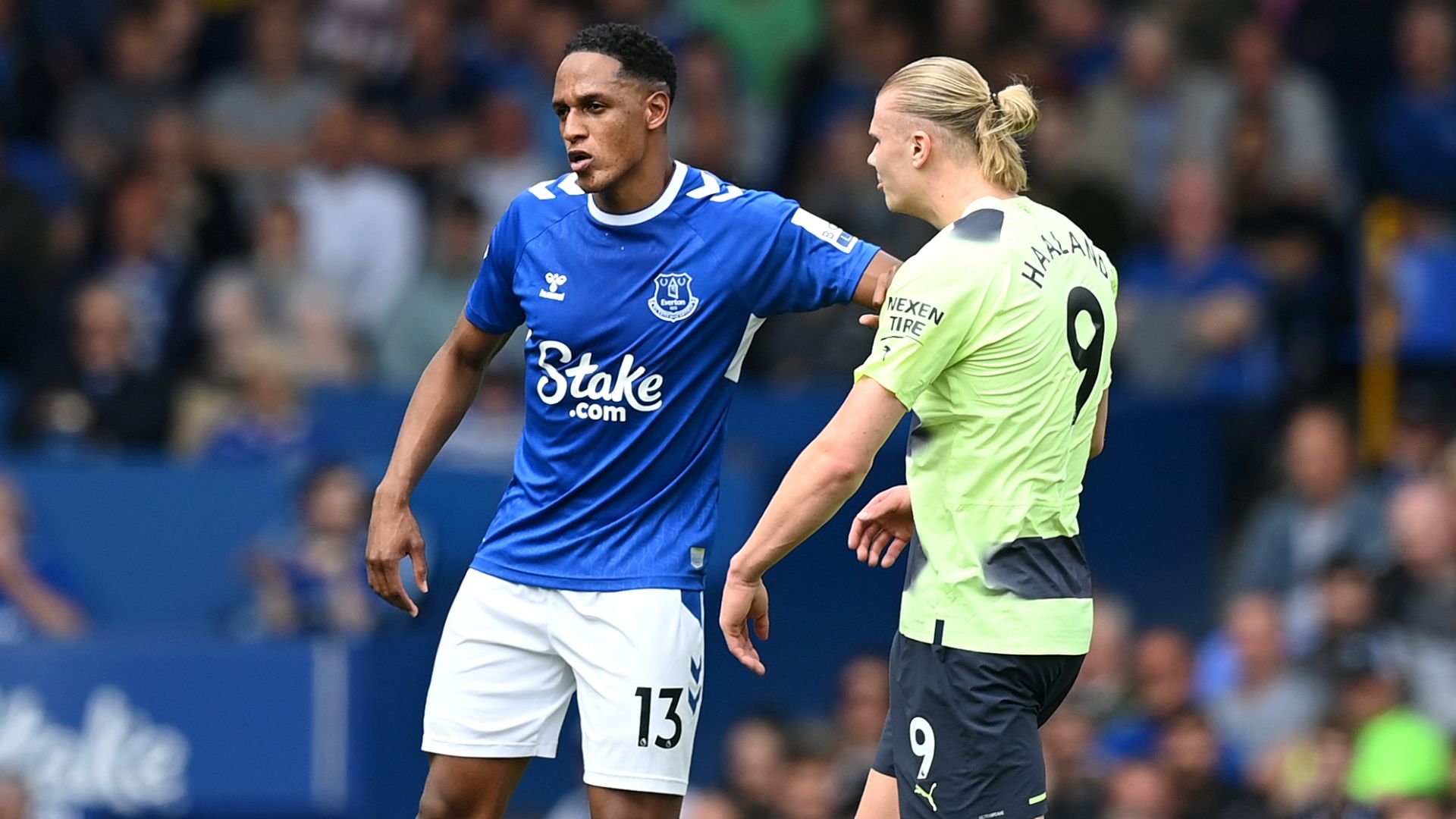 Yerry Mina Erling Haaland Everton Manchester City 2022-23