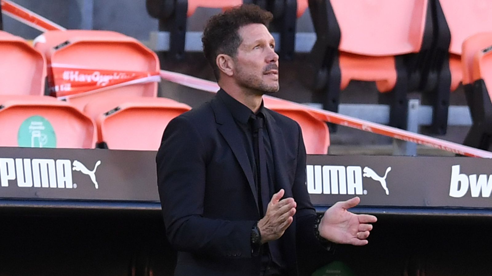 diego simeone valencia atletico madrid mestalla maradona