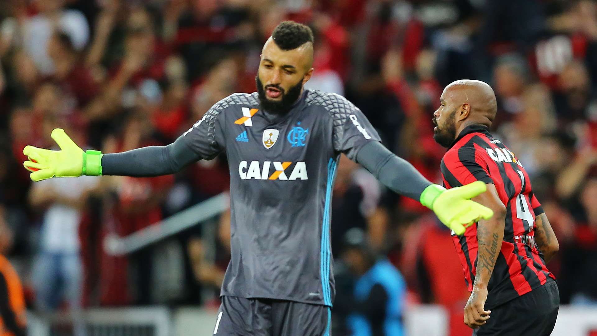Alex Muralha Thiago Heleno Atletico-PR Flamengo Libertadores 26042017