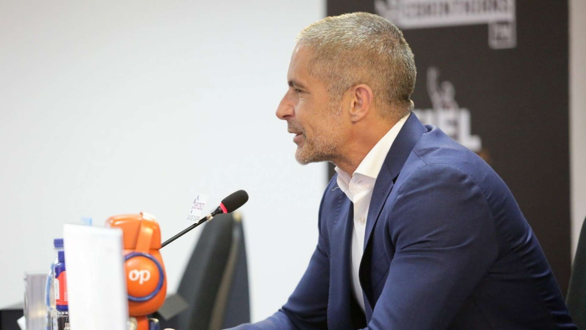 Sylvinho apresentado no Corinthians 25052021
