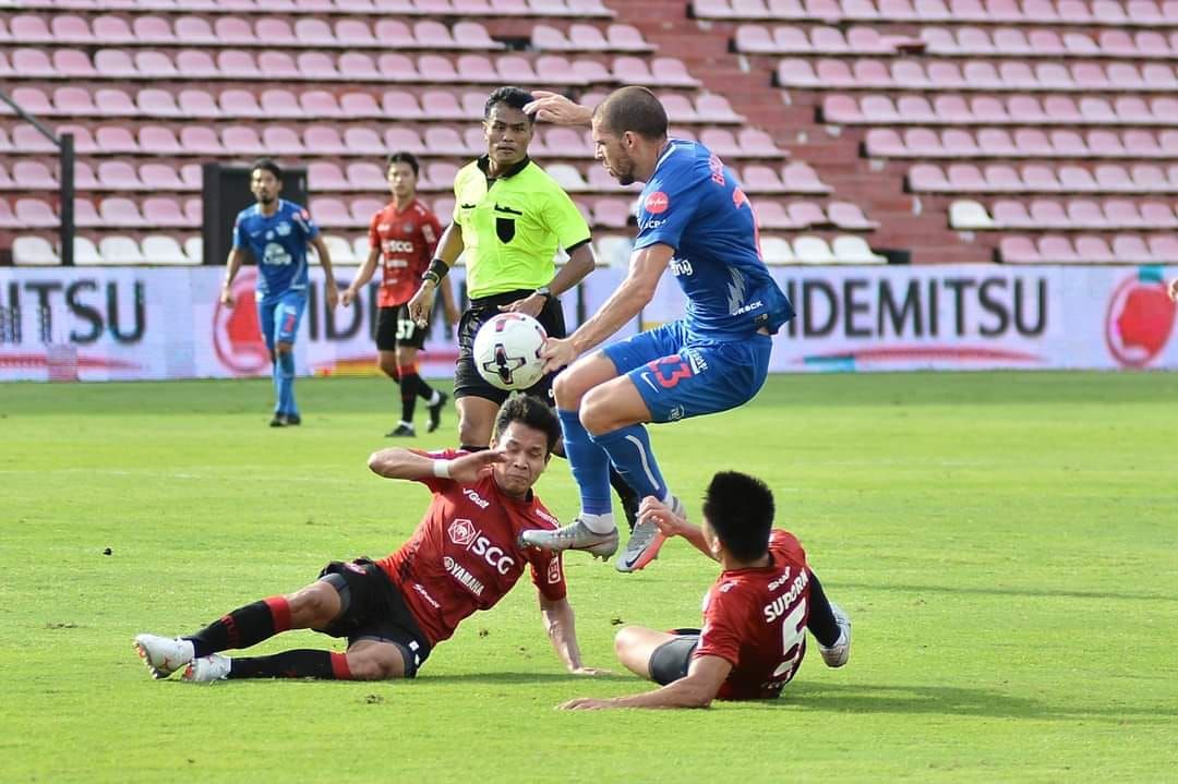 เอสซีจี เมืองทอง ยูไนเต็ด - ชลบุรี : 2020