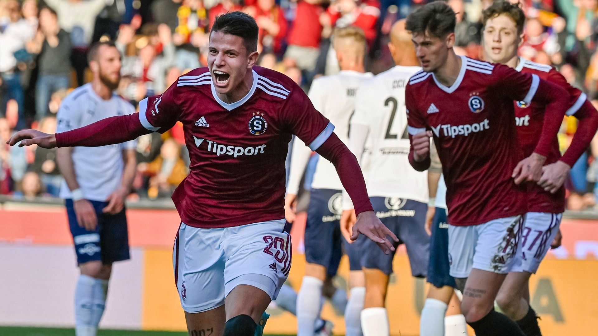 GER ONLY Adam Hlozek Sparta 042022