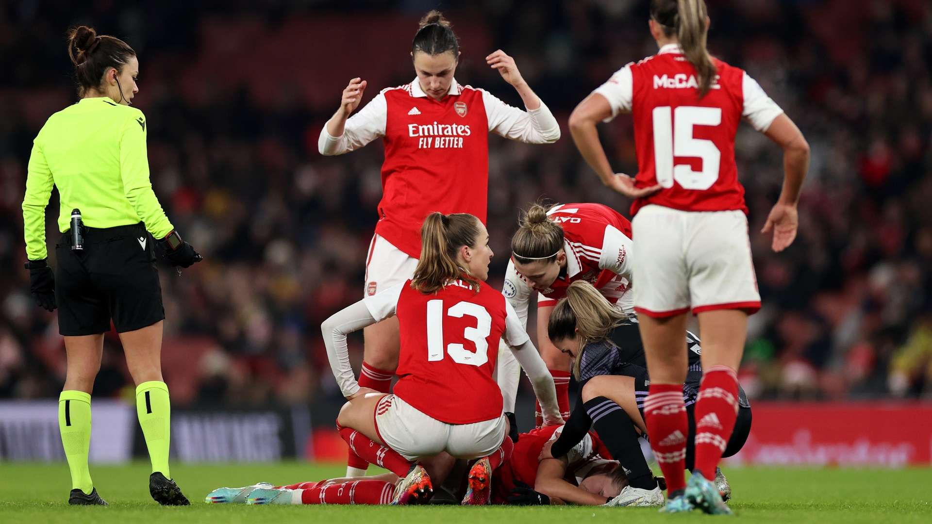 Vivianne Miedema injury Arsenal Lyon Champions League 2022-23