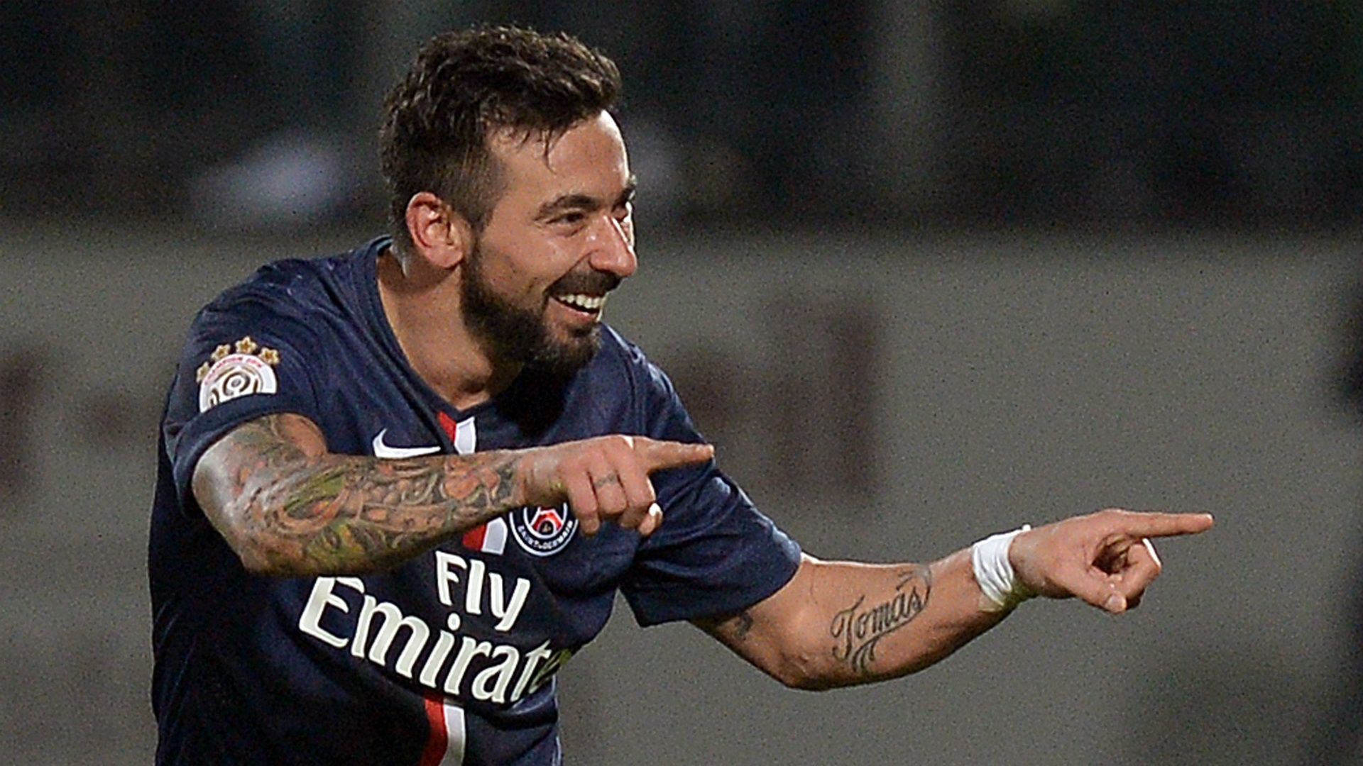 Ezequiel Lavezzi PSG player