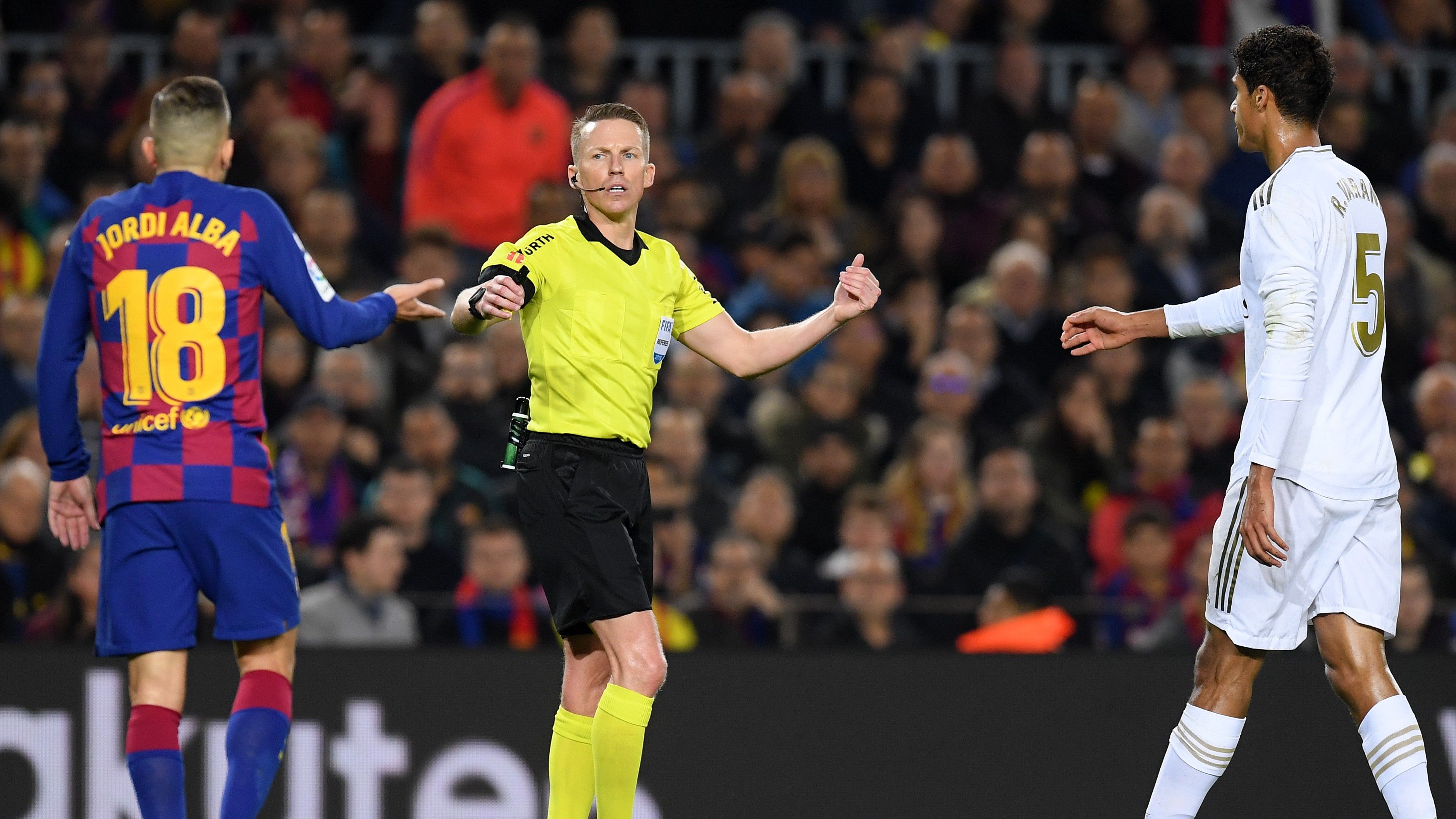 Hernandez Hernandez Jordi Alba Raphael Varane Barcelona Real Madrid El Clásico LaLiga 18122019