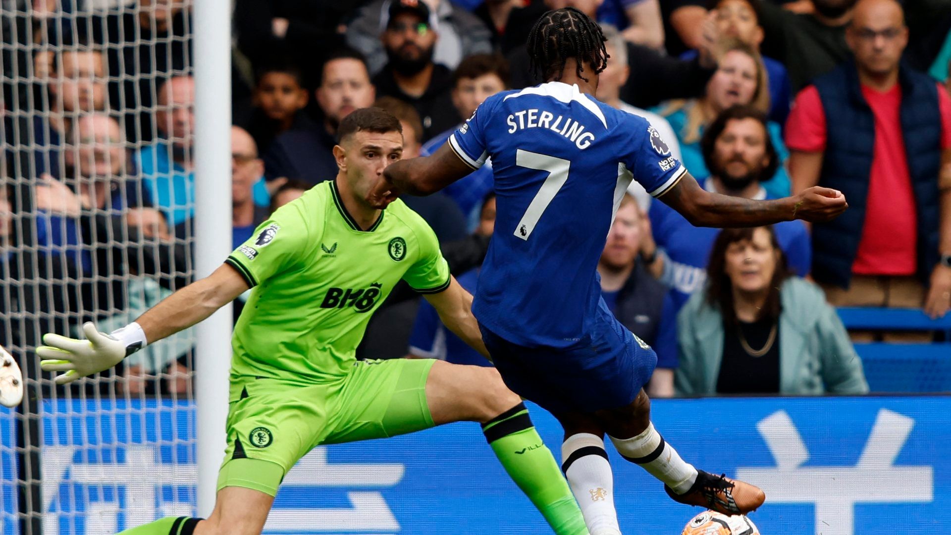 Raheem Sterling Emi Martinez Chelsea Aston Villa 2023-24