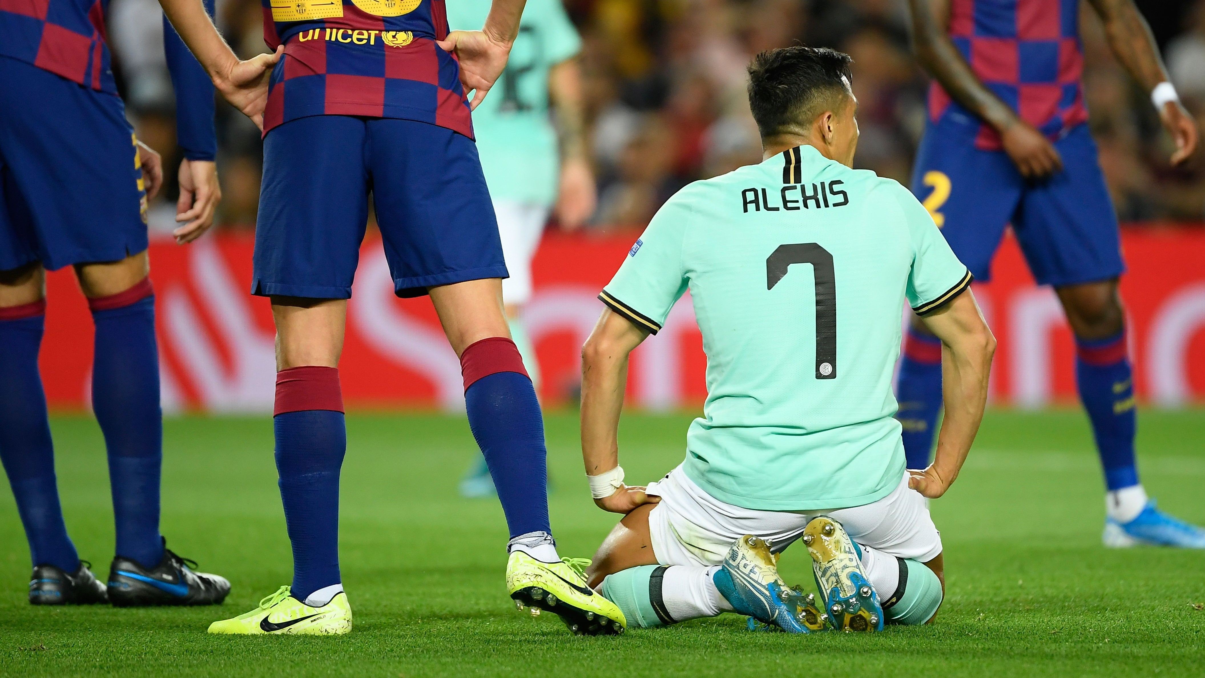 Alexis Sanchez Barcelona Inter UCL 02102019