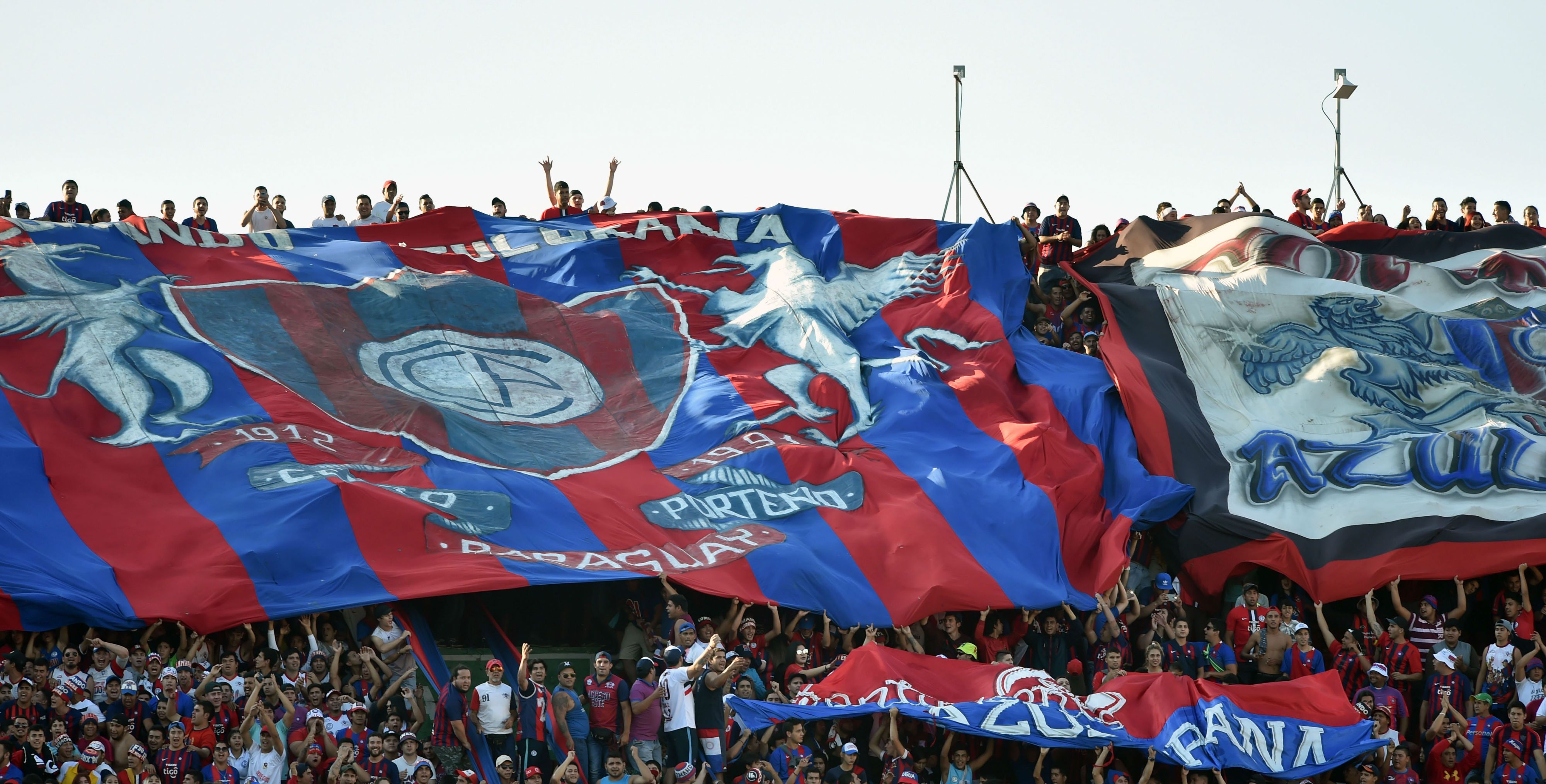 Hinchas (Cerro Porteño) 01-10-18