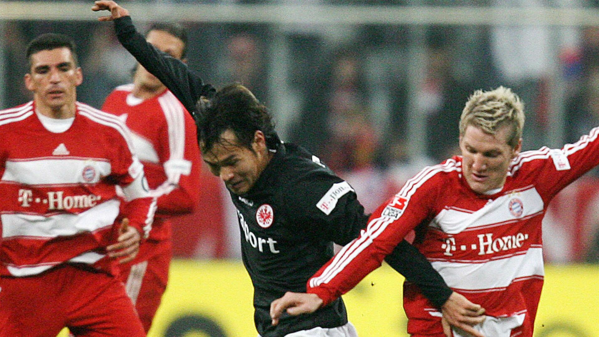 ジュビロ磐田 ユニフォーム 19番 高原直泰選手 ジュビロ磐田 ユニフォーム 19番 高原直泰選手 ジュビロ磐田