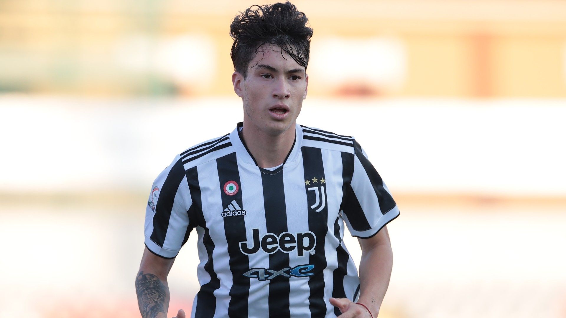 Matias Soule Juventus 2021-22