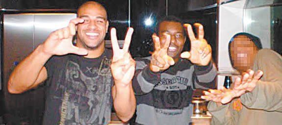 Adriano Red Command embed only