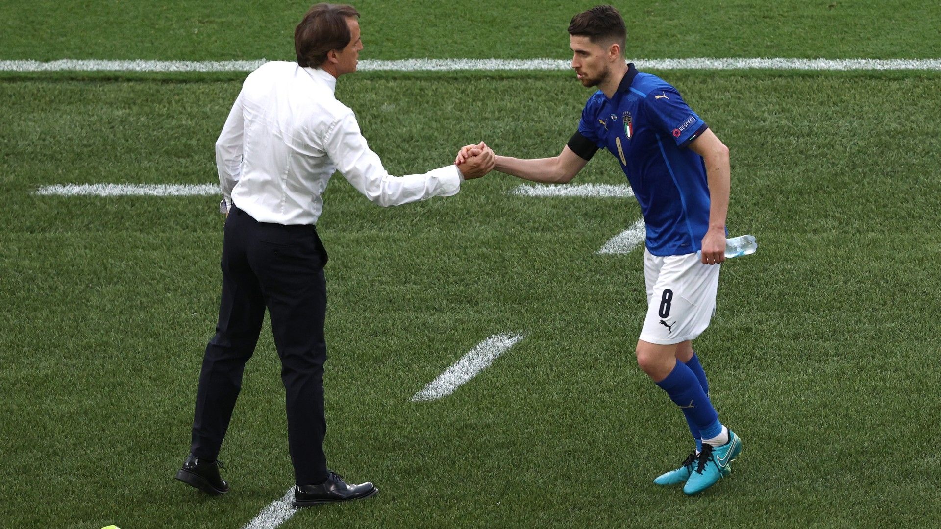 Mancini Jorginho Italy