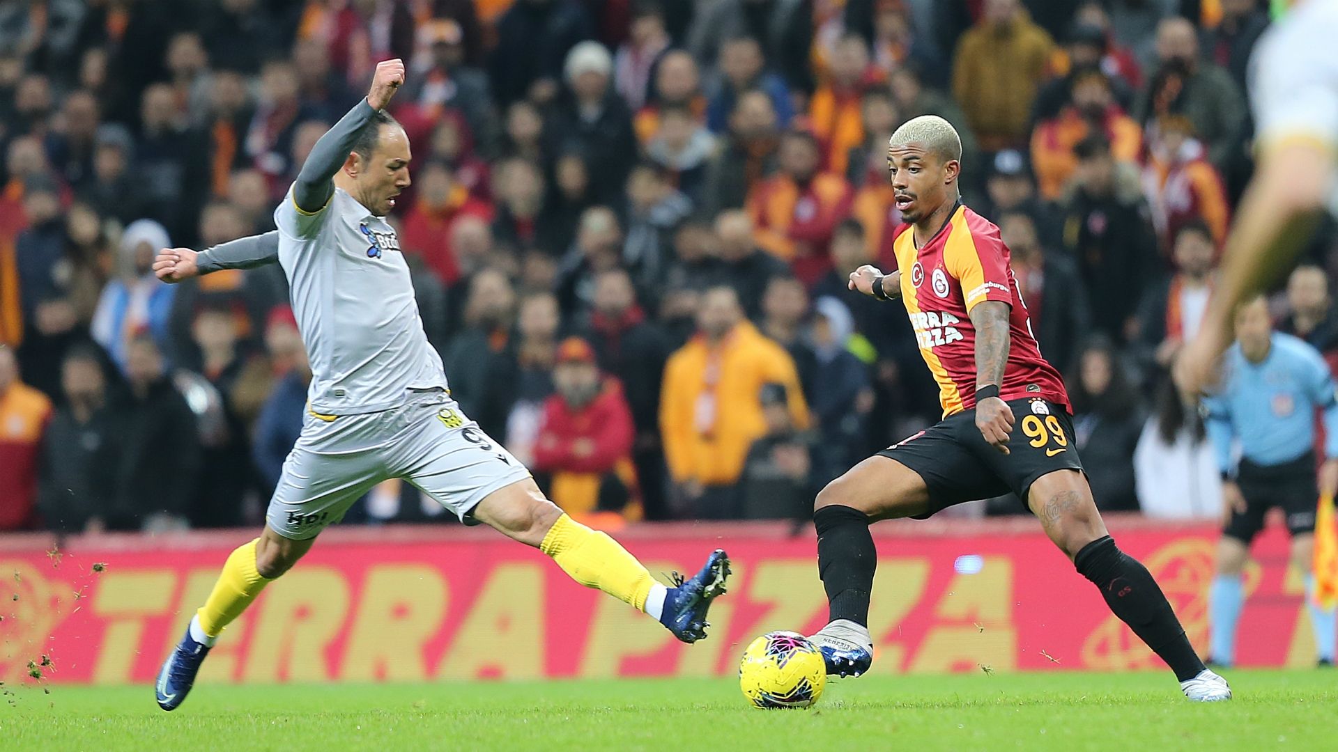 Galatasaray Yeni Malatyaspor Umut Bulut Feghouli 02162020