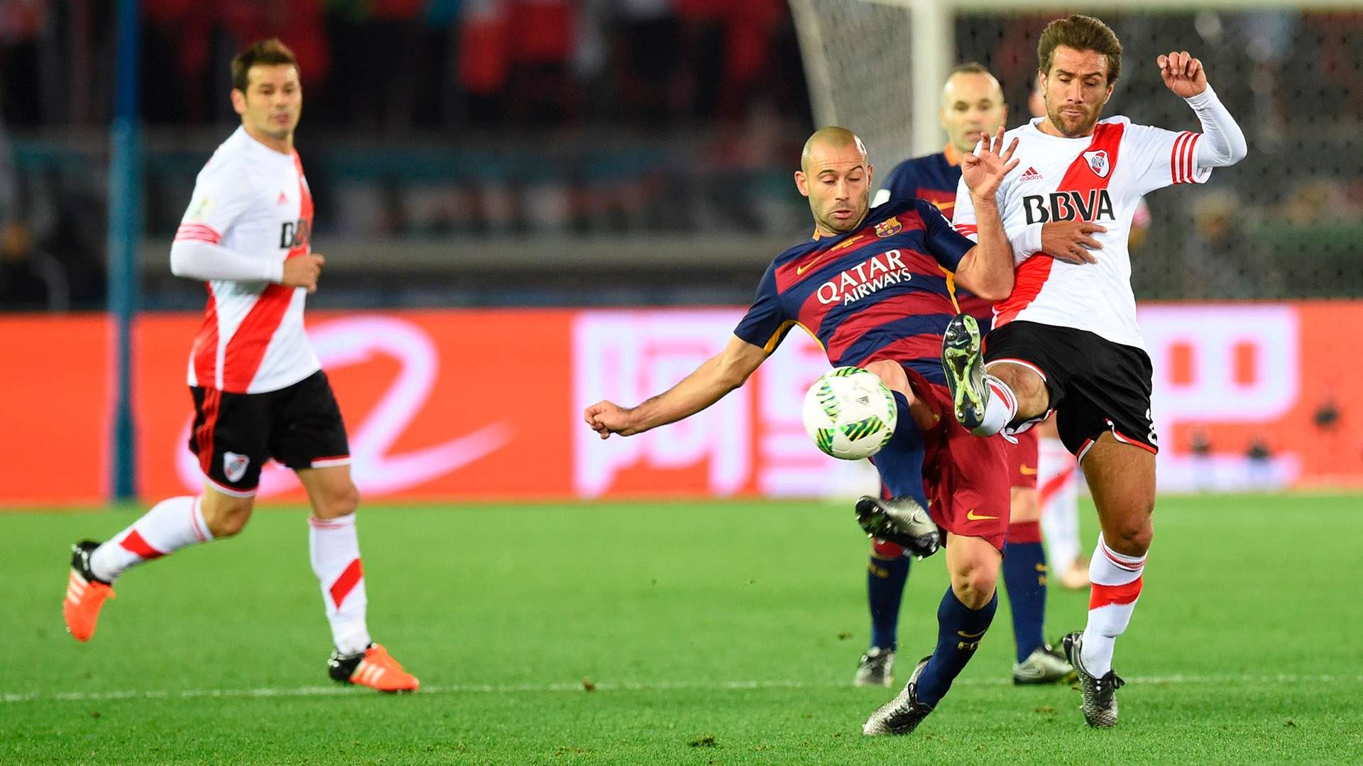 Leonardo Ponzio Javier Mascherano River Plate v Barcelona FIFA Club World Cup 20122015