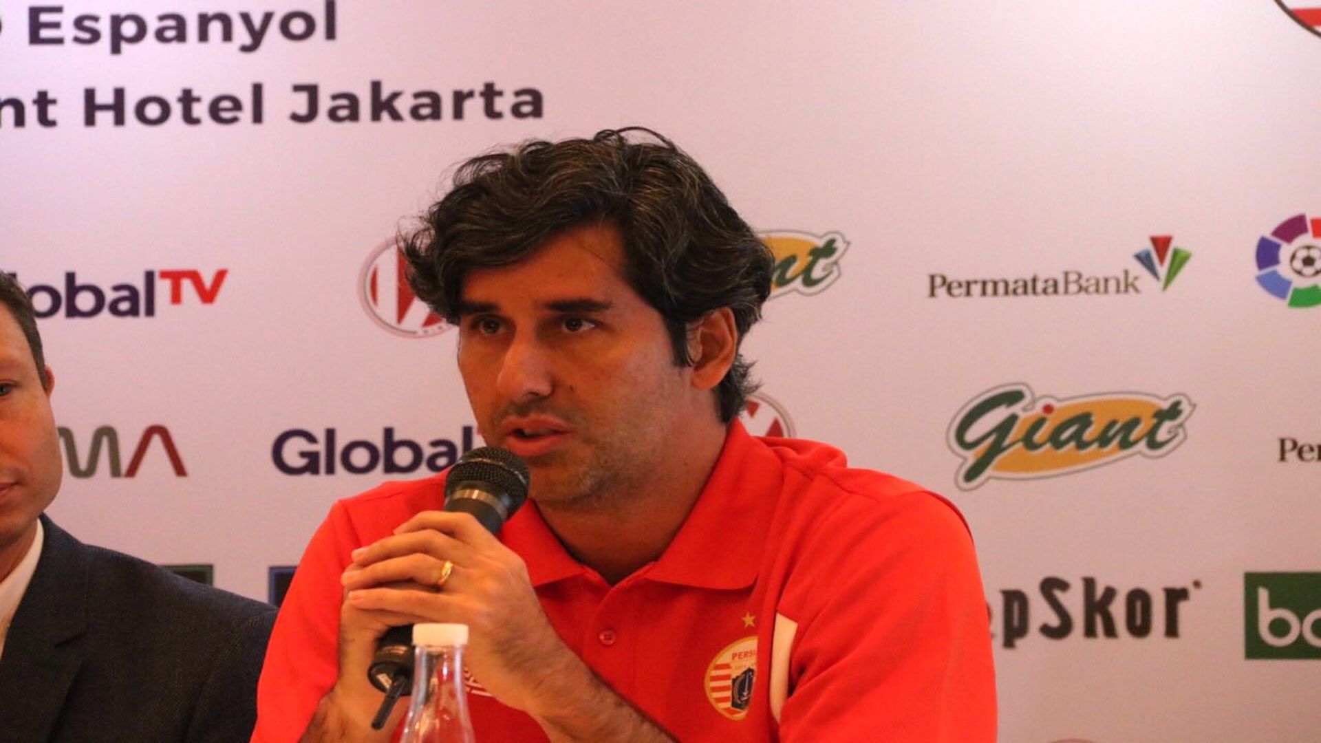 Stefani Cugurra - Persija v Espanyol