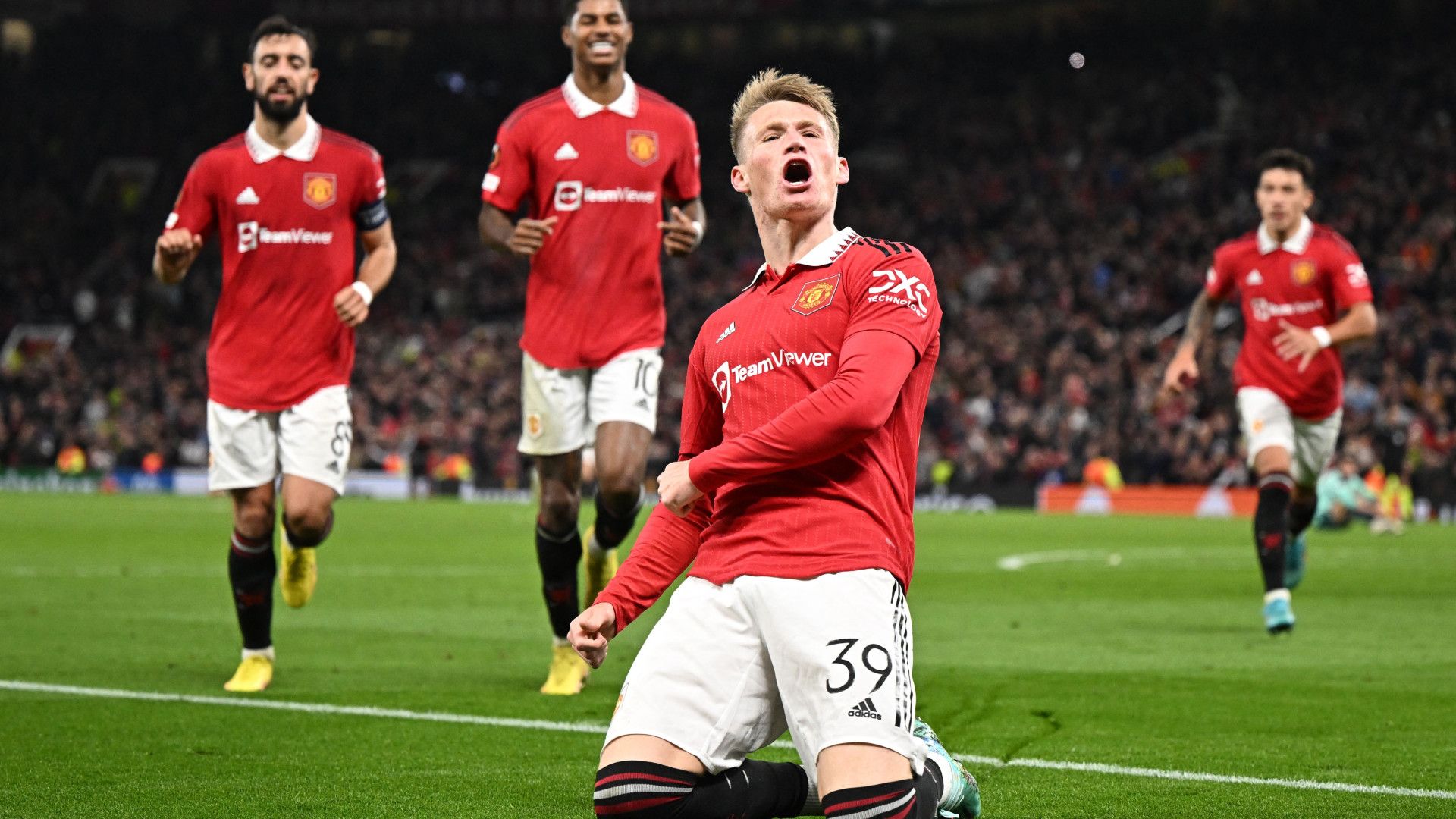SCOTT MCTOMINAY MANCHESTER UNITED