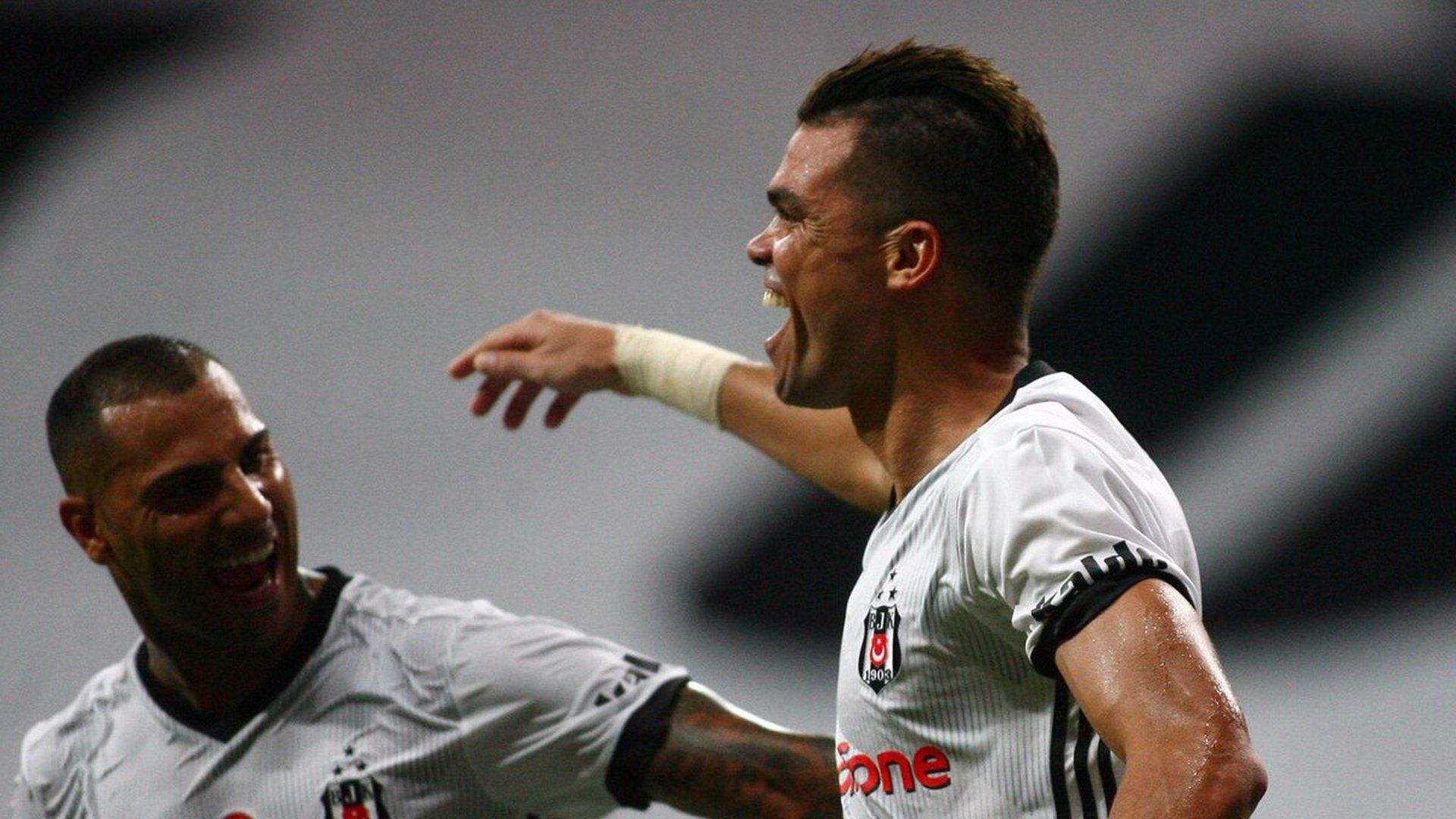 Quaresma Pepe Besiktas 1382017