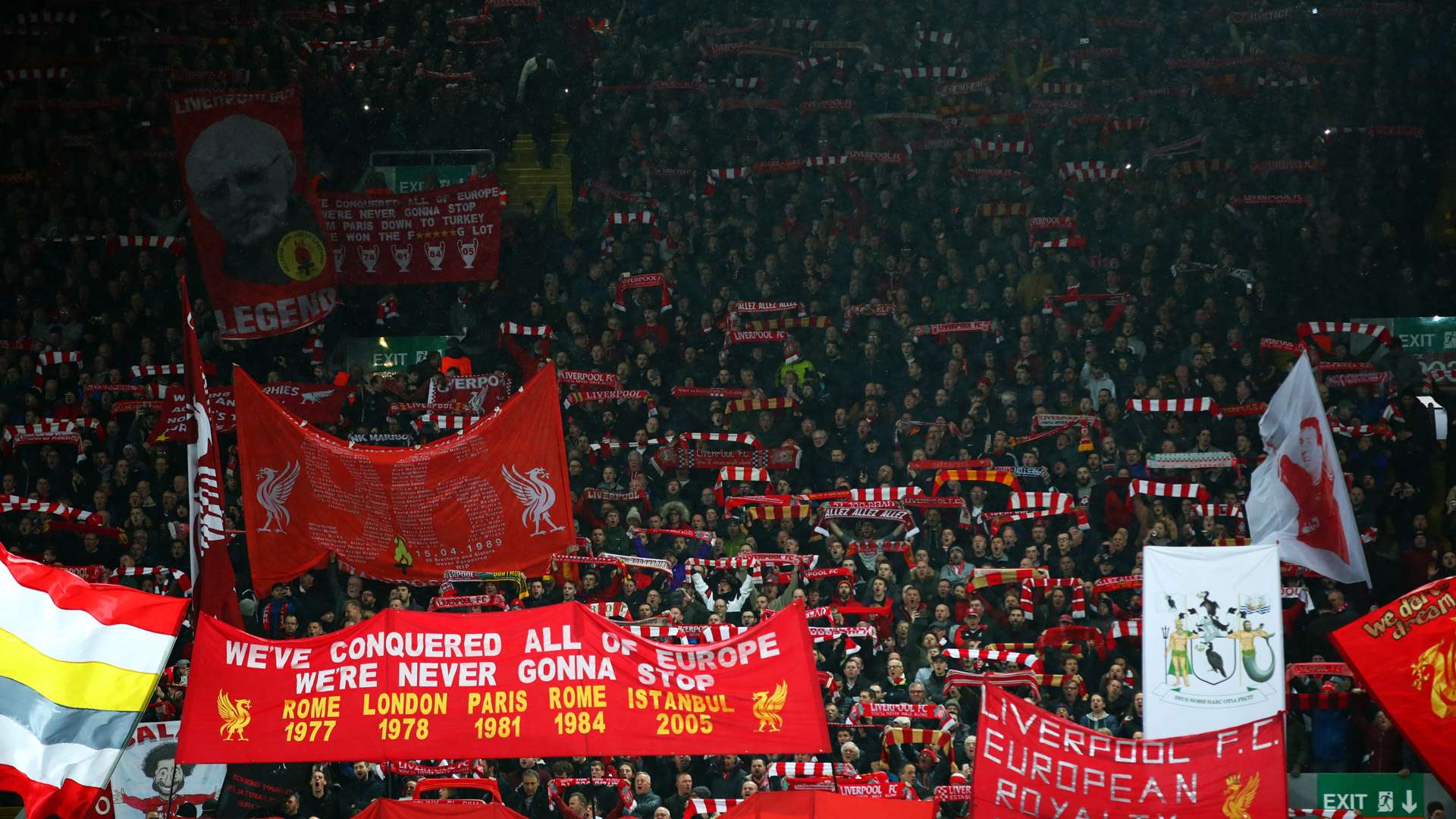 FC Liverpool Fans gegen FC Bayern 2019