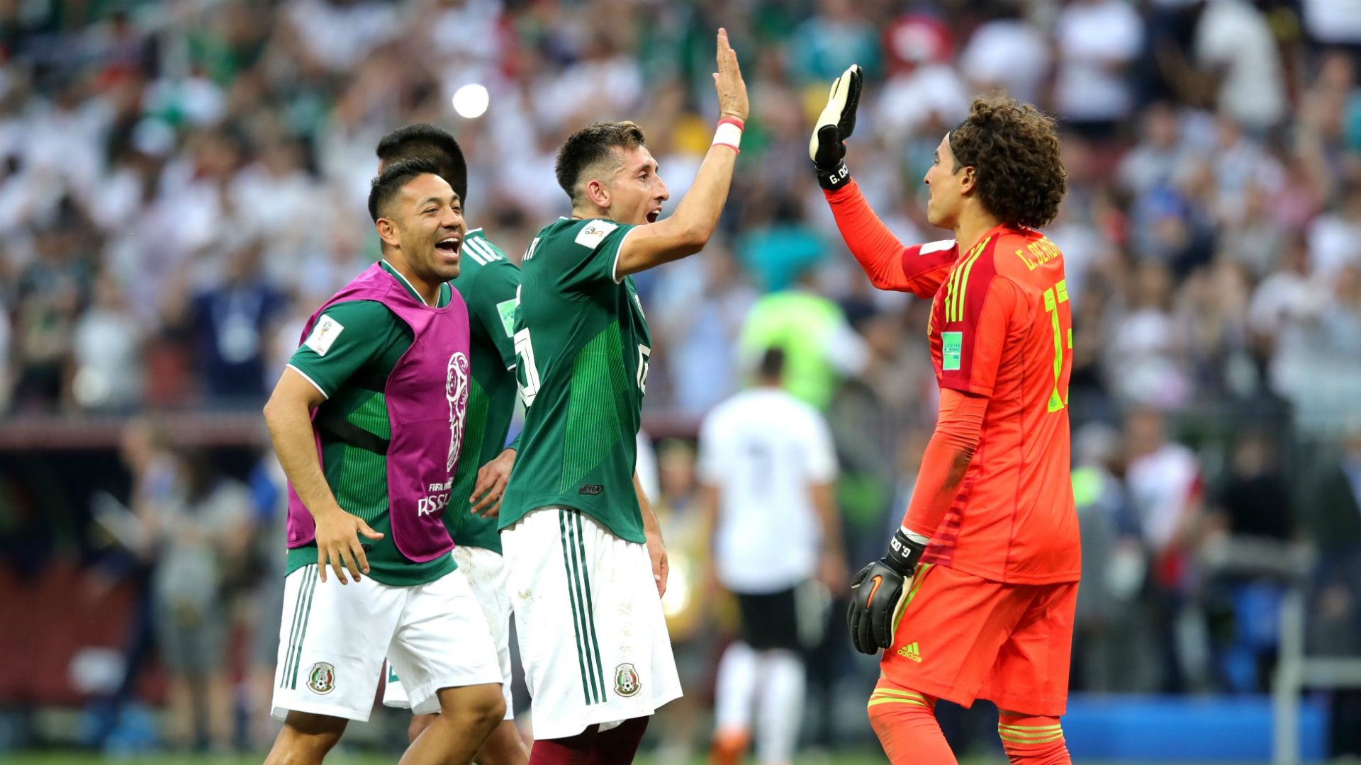 Héctor Herrera Guillermo Ochoa