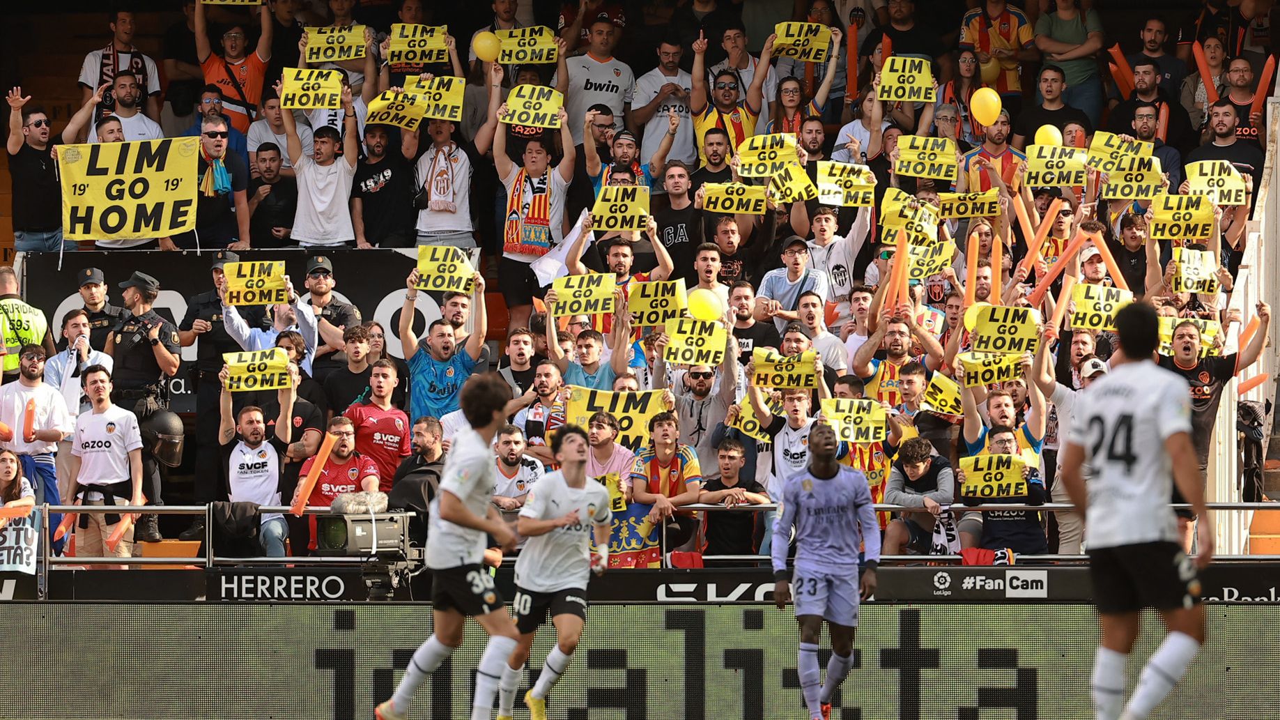 Peter Lim protest Valencia