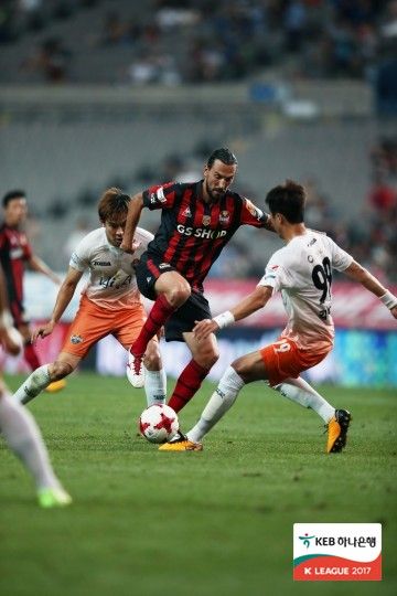 FC Seoul Dejan