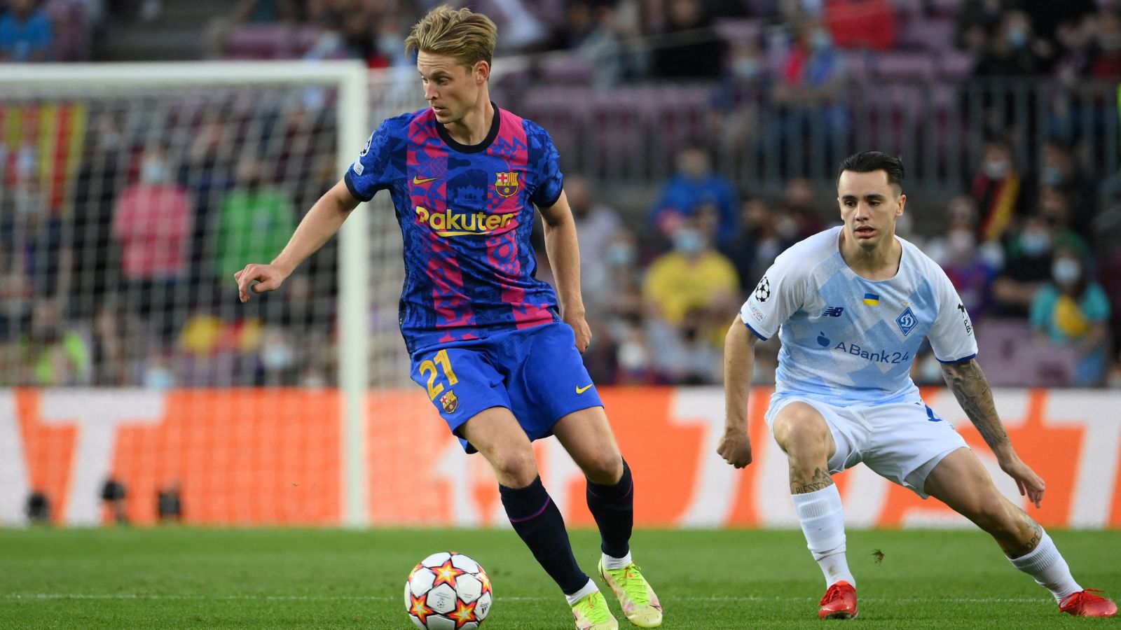 Frenkie De Jong Barcelona Dinamo Kiev Champions League