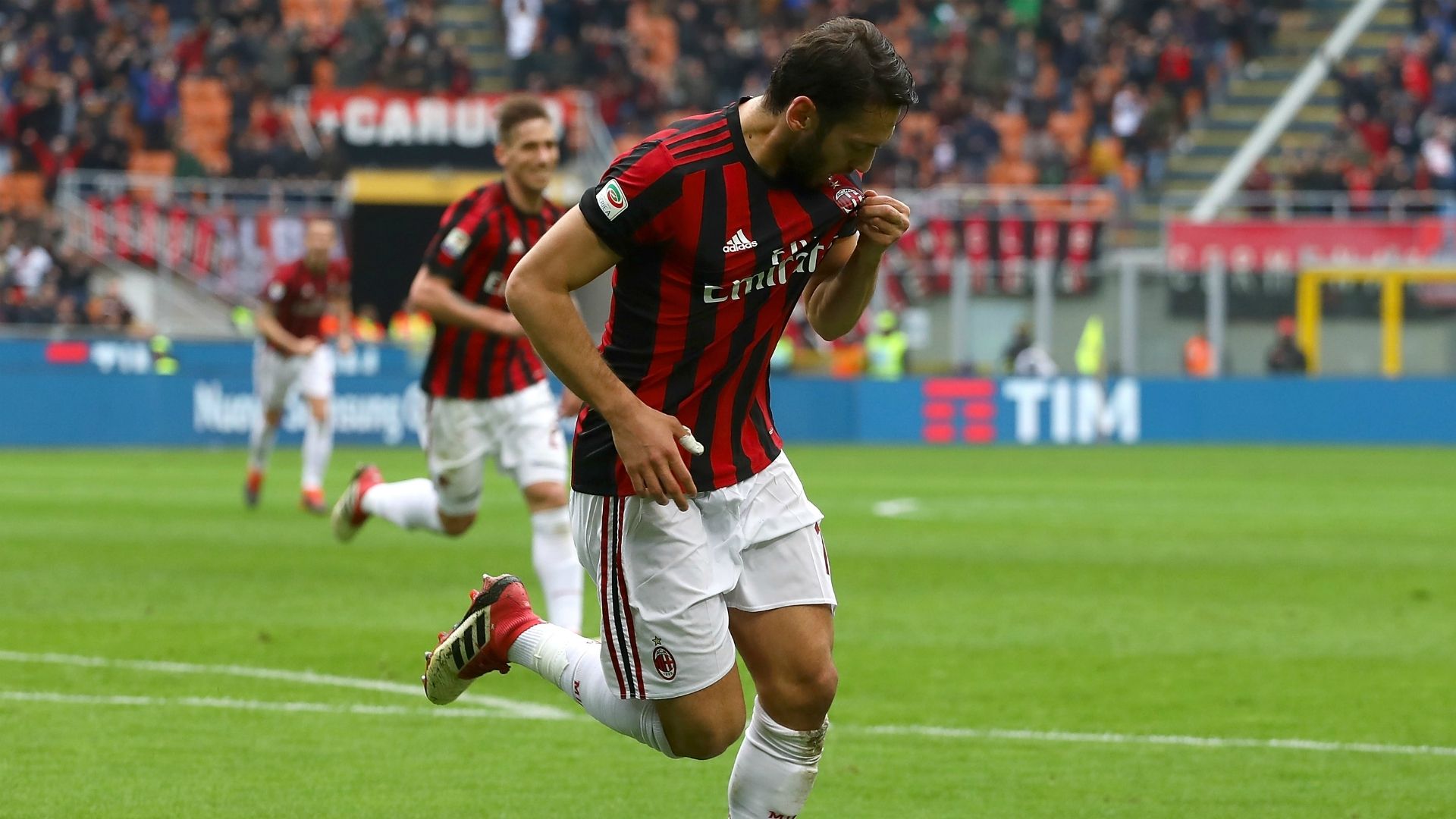 Hakan Calhanoglu Milan Chievo Serie A 03182018