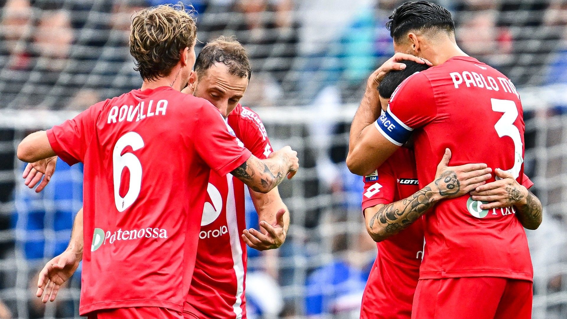 Monza celebrates goal against Sampdoria