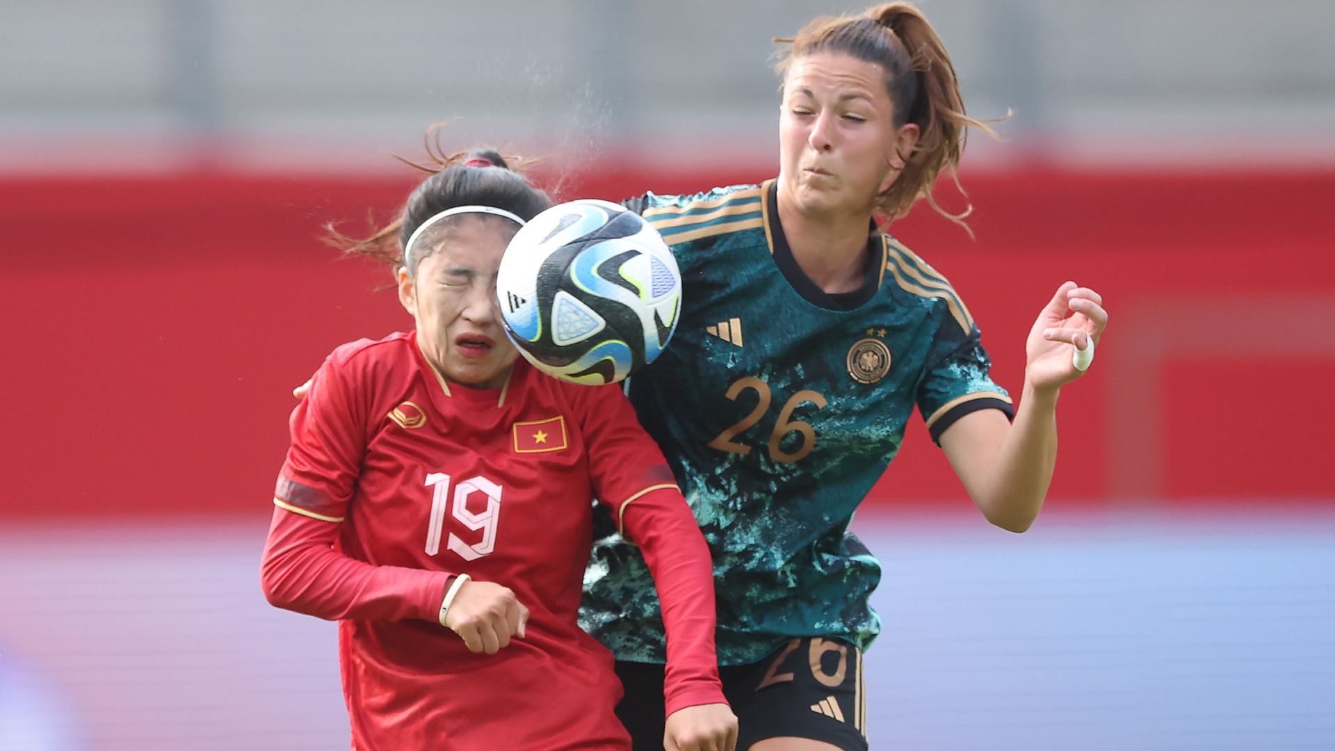 CHANTAL HAGEL GERMANY 