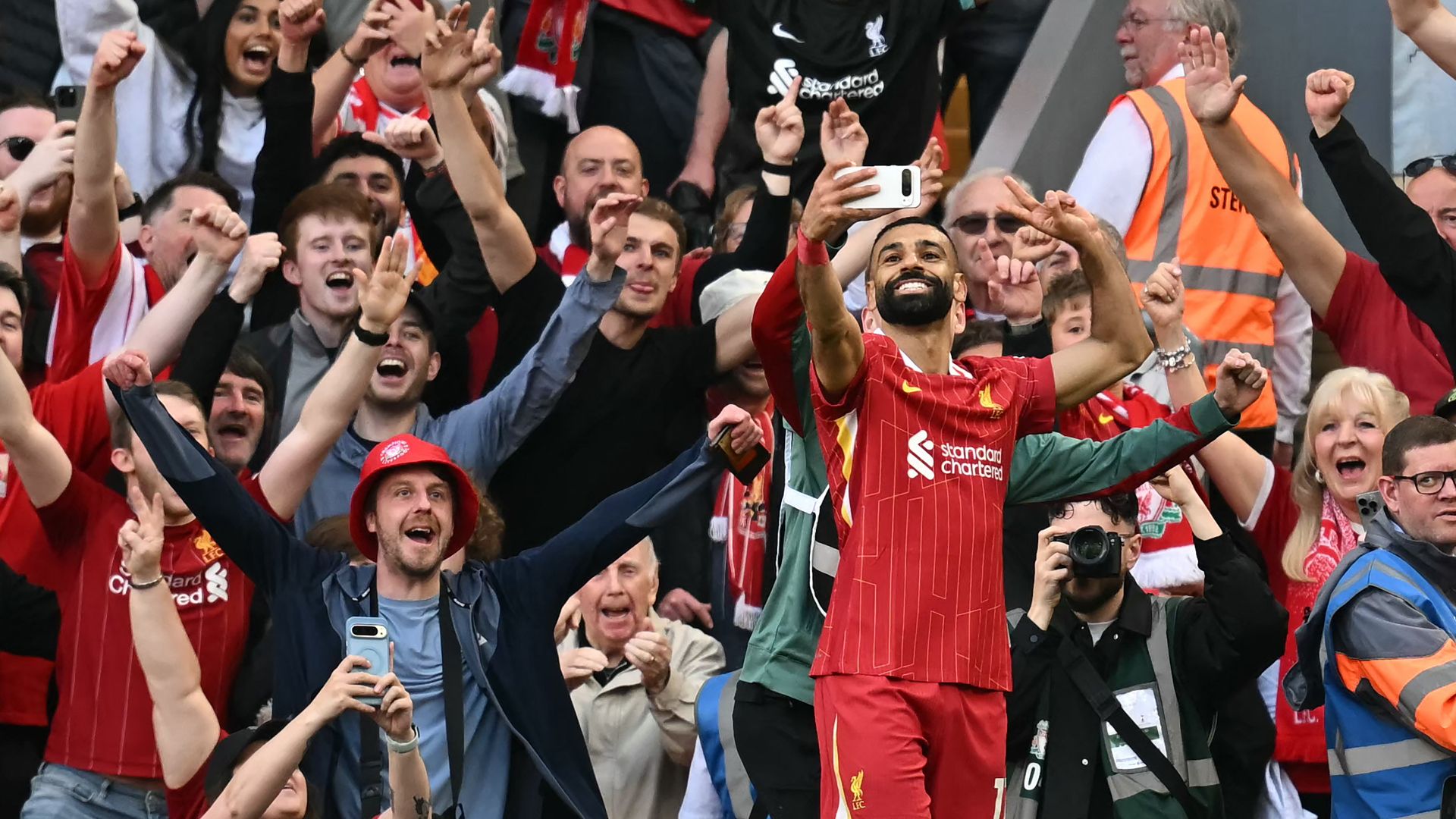 Mohamed Salah Liverpool Tottenham selfie