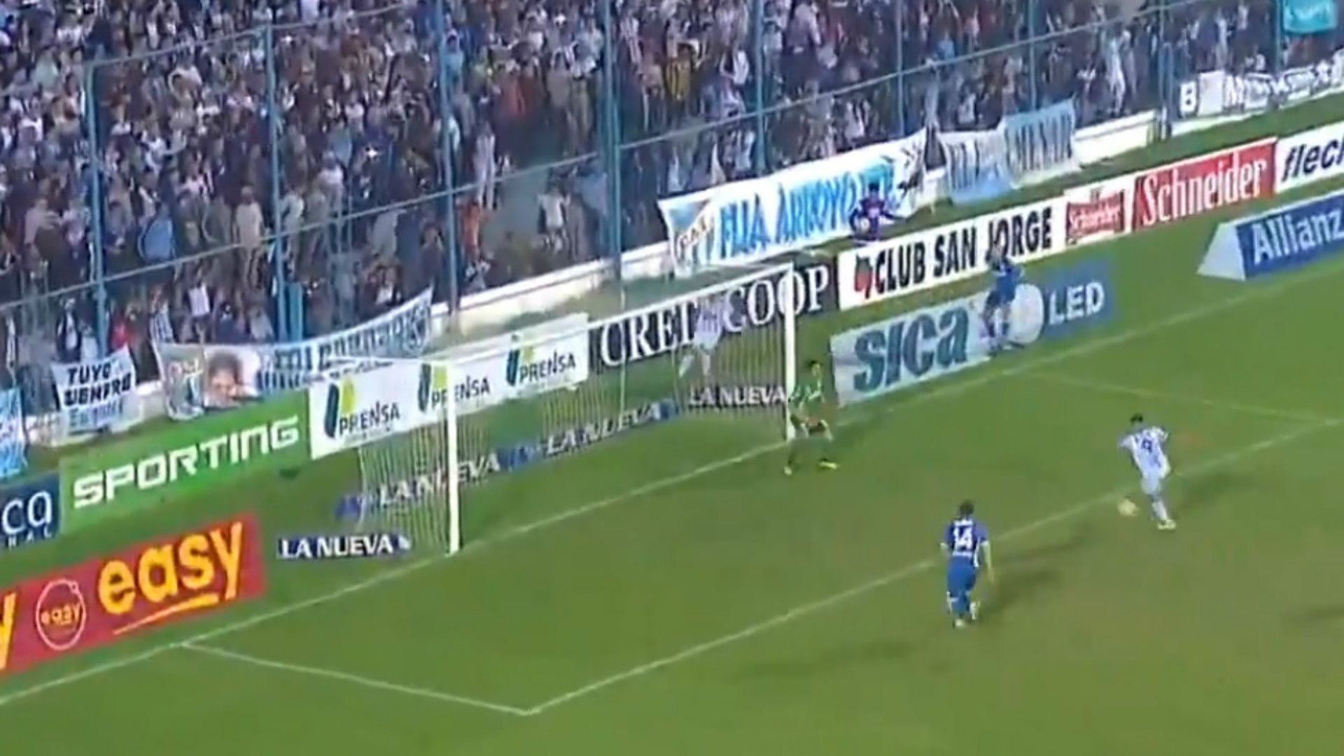 Leandro Diaz Atletico Tucuman Racing Superliga