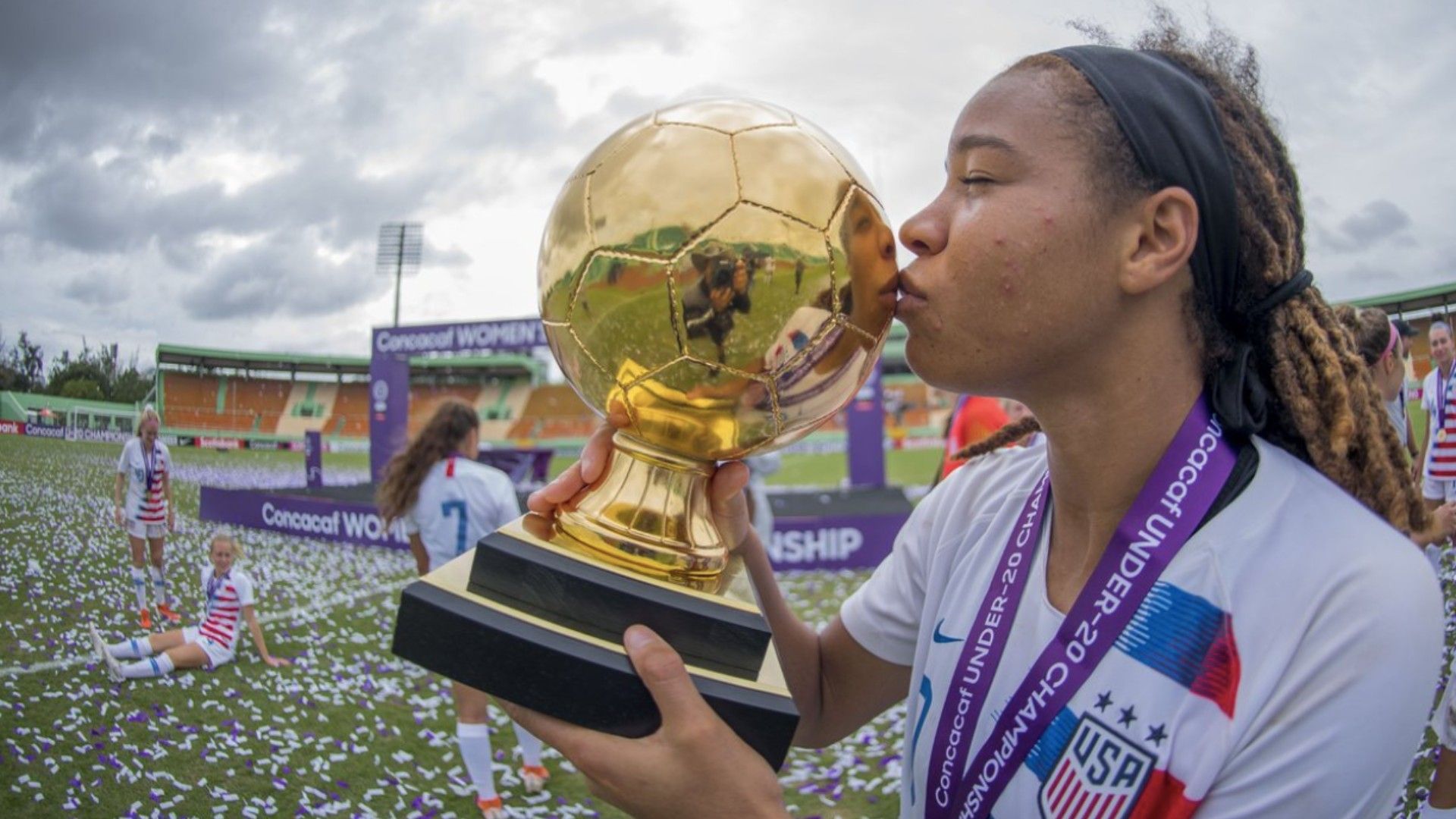 Mia Fishel Estados Unidos