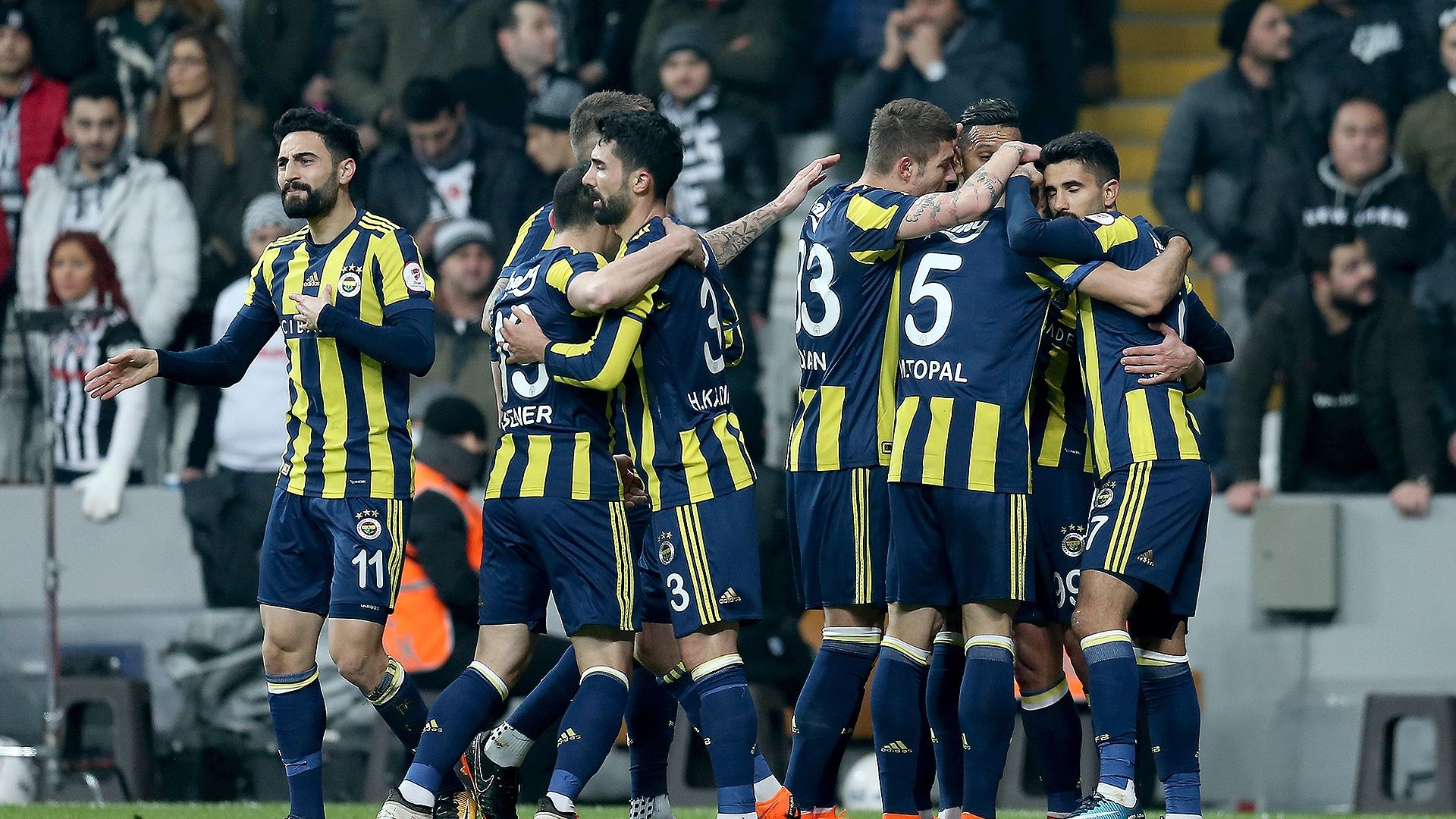 Fenerbahce goal celebration Besiktas  03012018