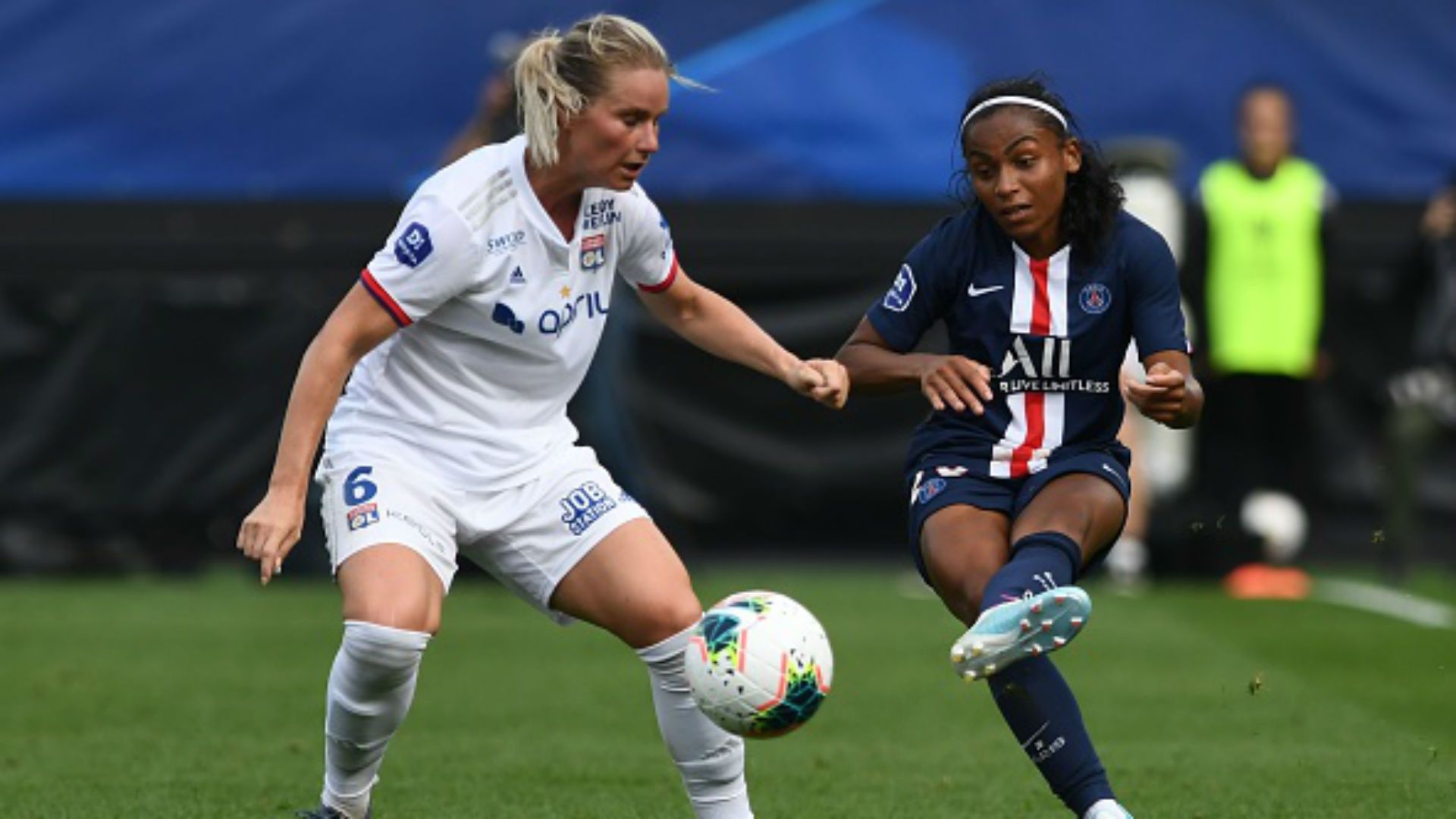 Amandine Henry Perle Morroni PSG OL D1 Arkema