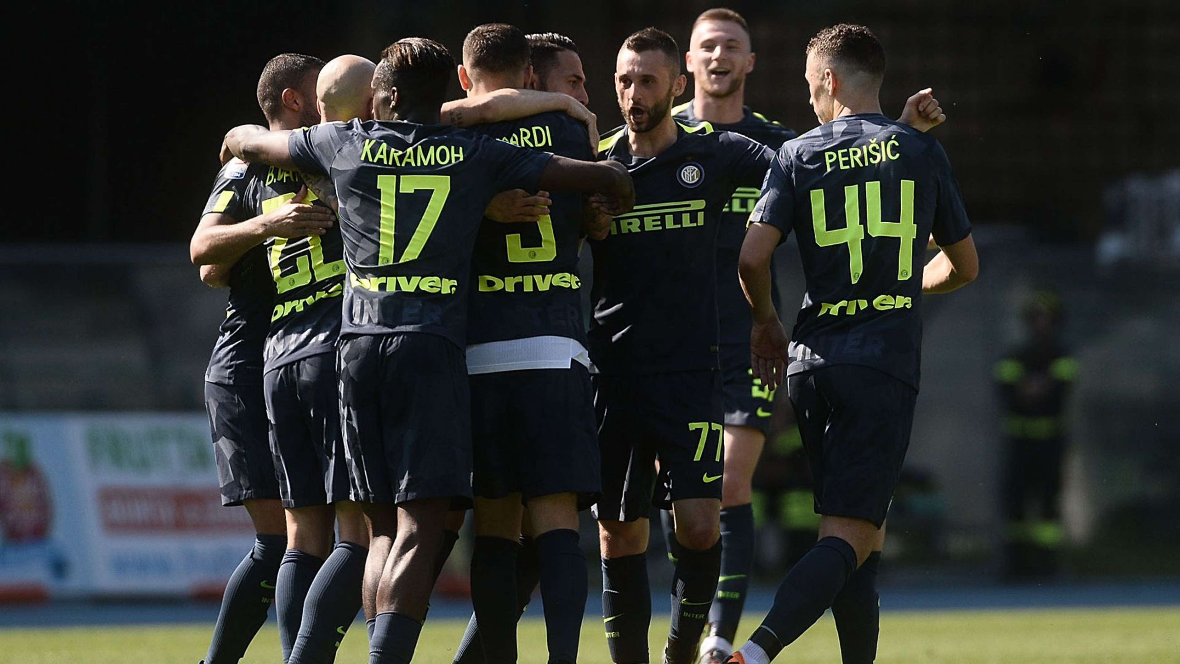 Inter celebrates vs. Chievo