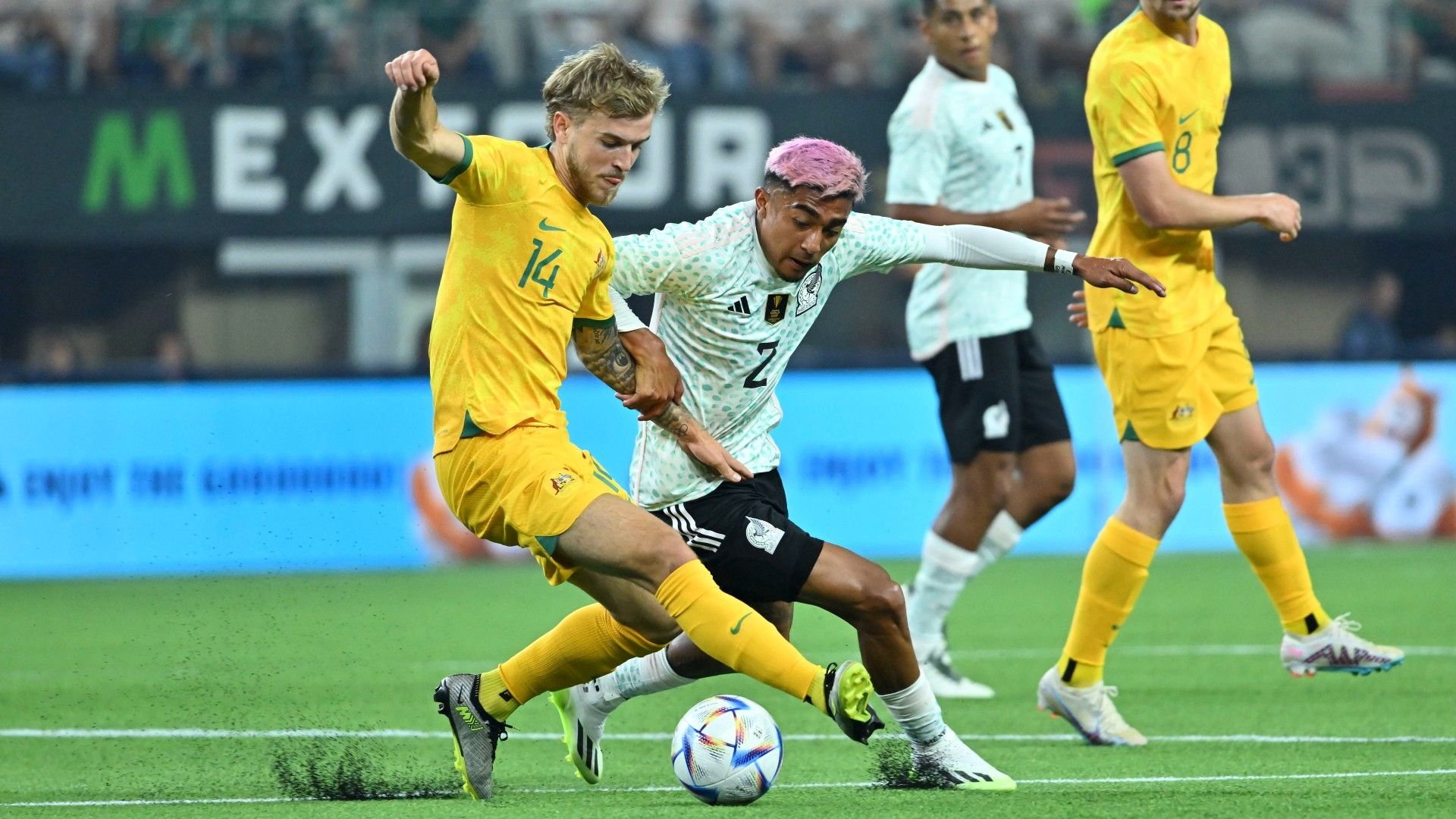 Julián Araujo México Australia 2023