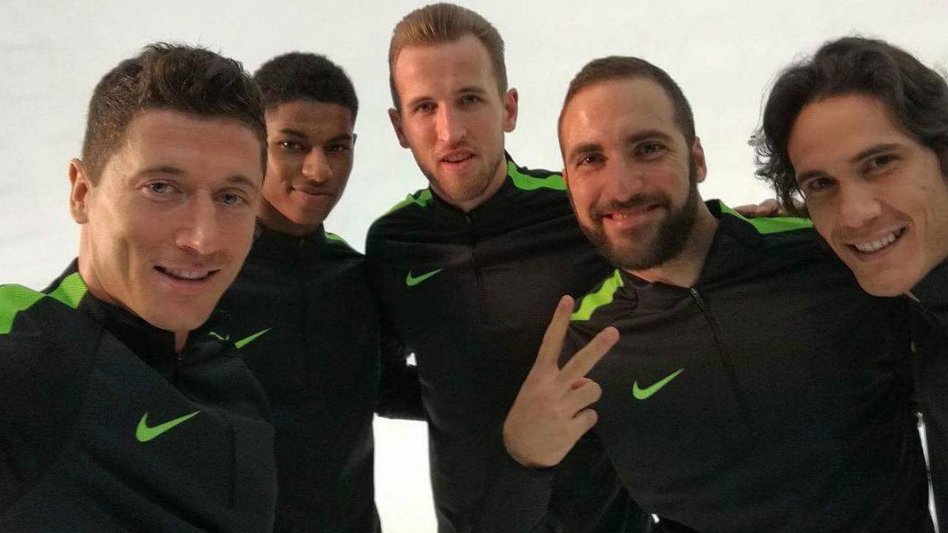 Robert Lewandowsky Marcus Rashford Harry Kane Gonzalo Higuain Edinson Cavani