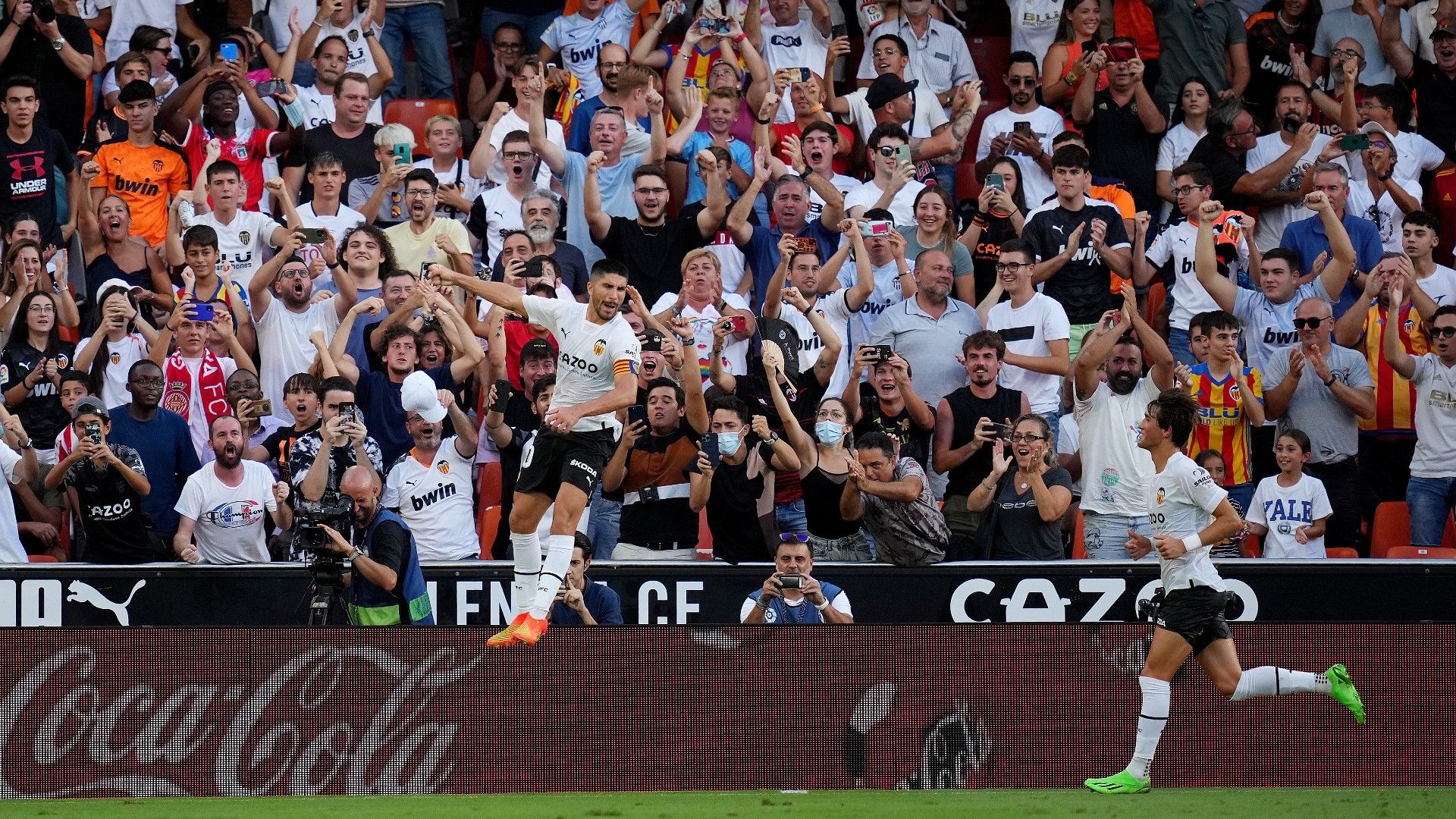 Carlos Soler Valencia 2022-23