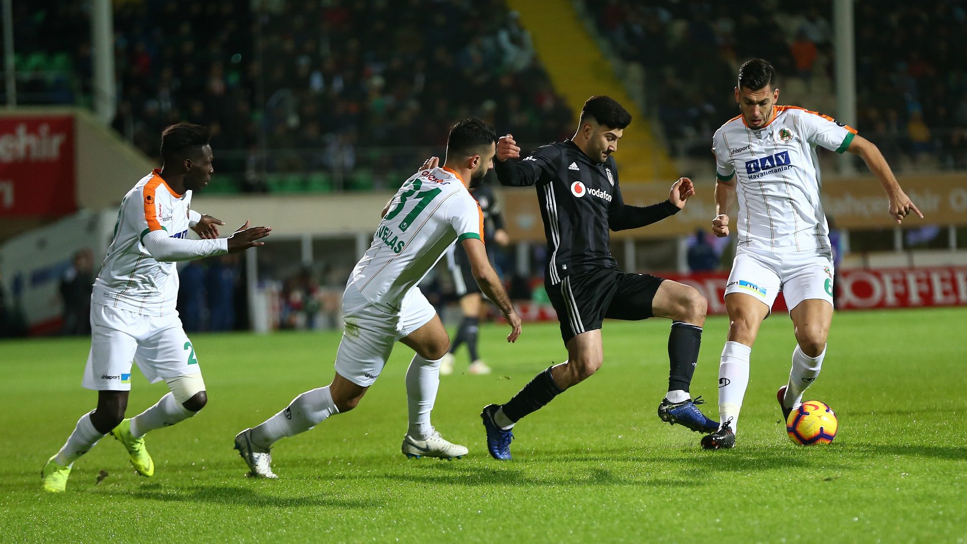 Alanyaspor Besiktas Guven Yalcin 12072018