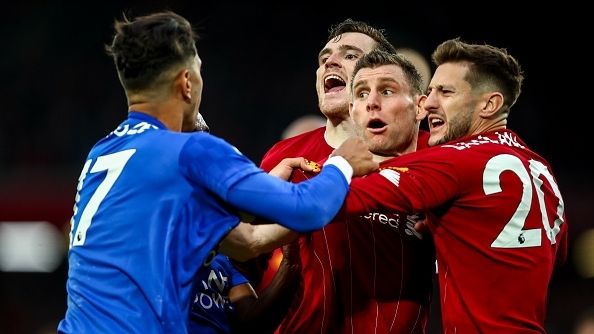 Robertson Ayozo Perez Liverpool Leicester City Premier League 2019/2020