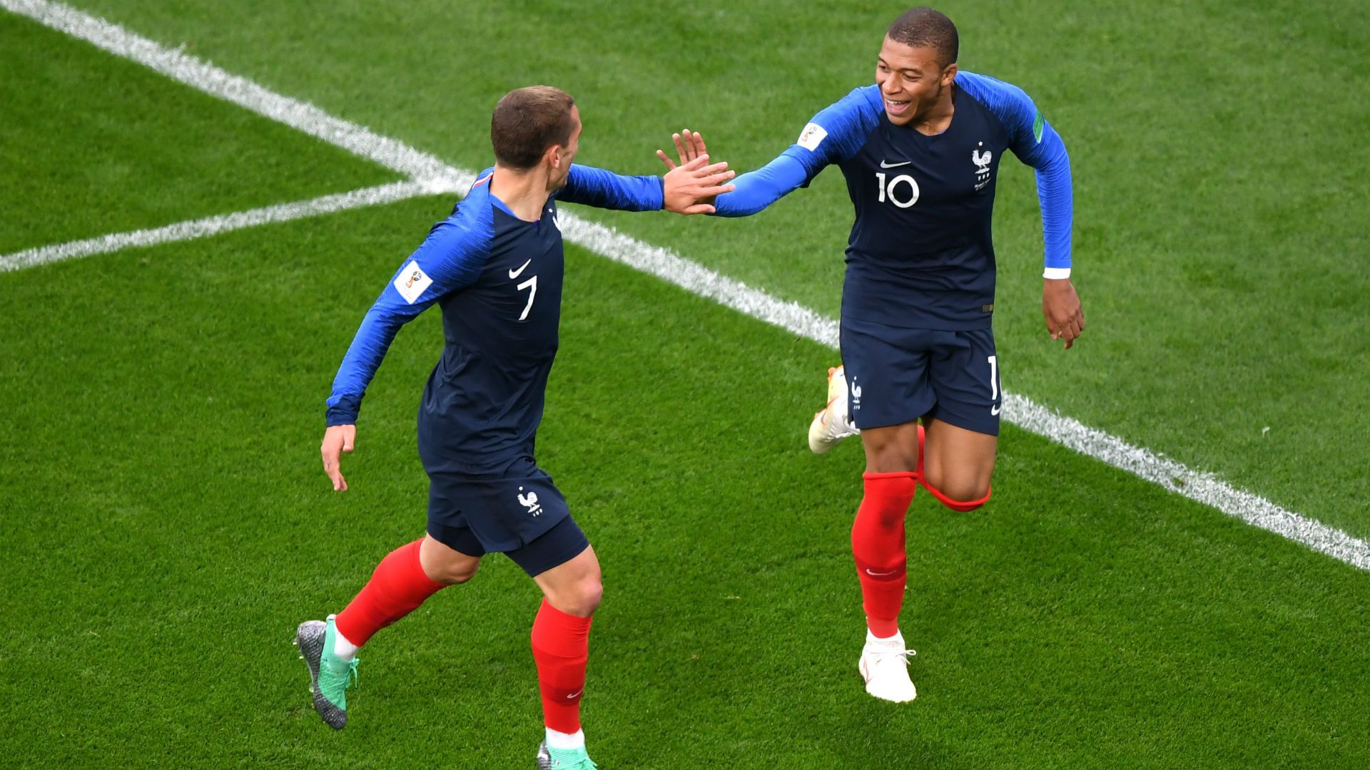 Kylian Mbappe Antoine Griezmann France Peru World Cup 2018 21062018