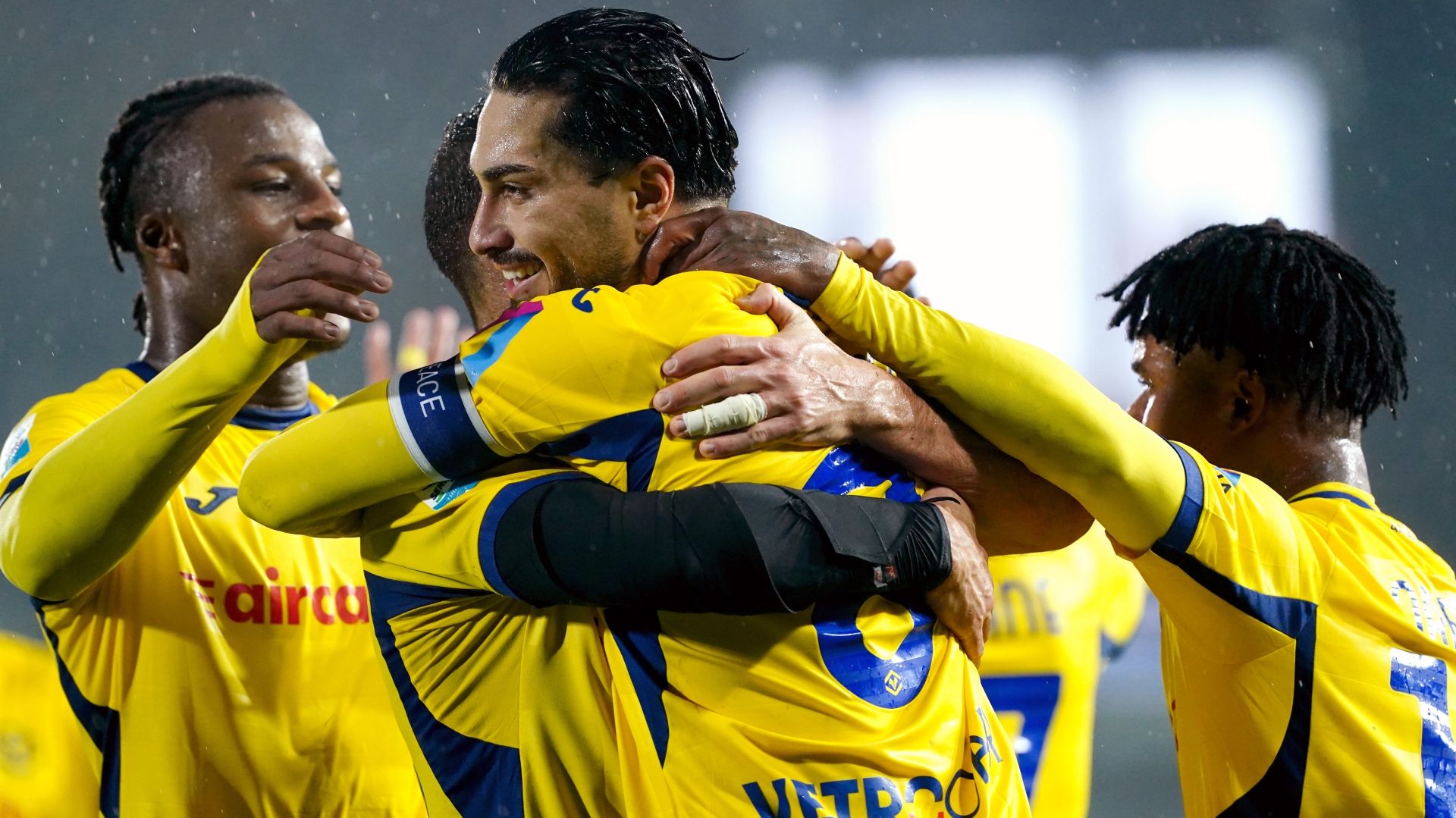 Serdar Como Verona 2025-2026