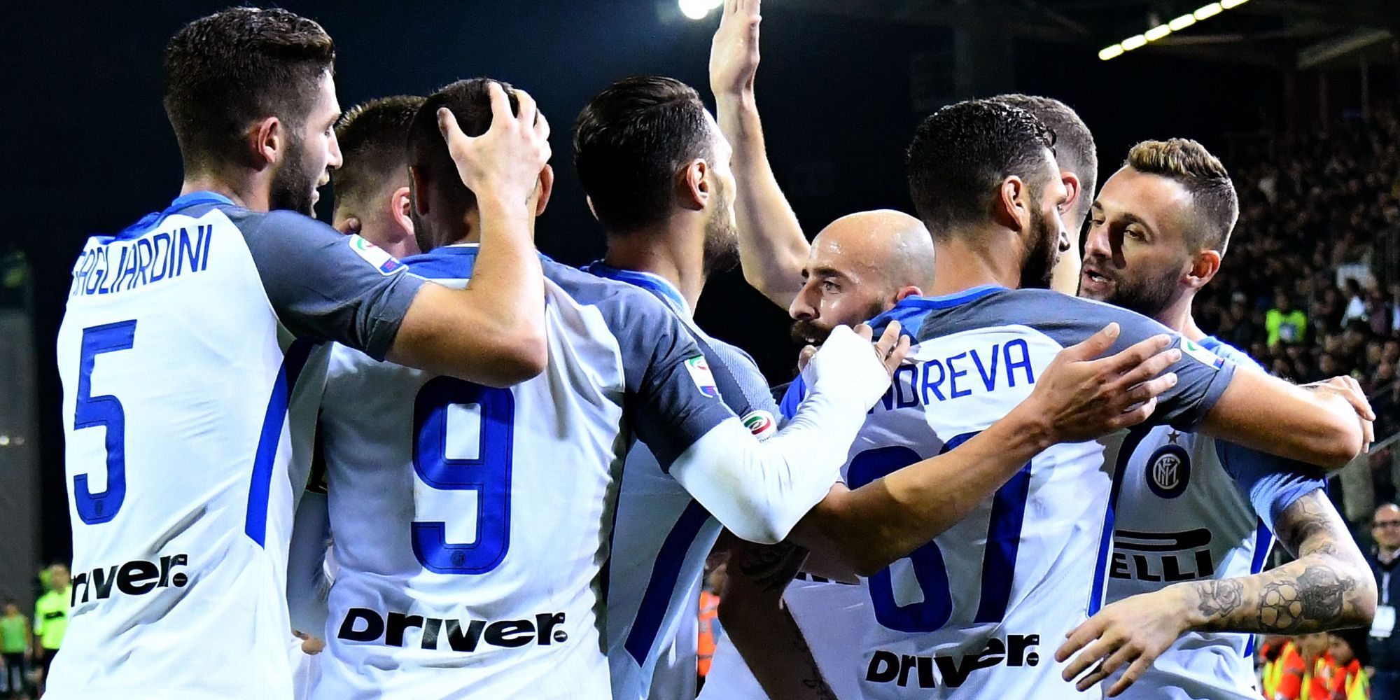 Inter players celebrating Cagliari Inter Serie A