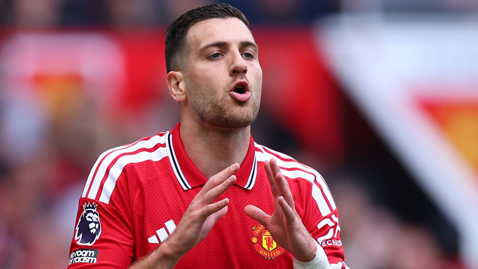 Diogo Dalot Manchester United 2026