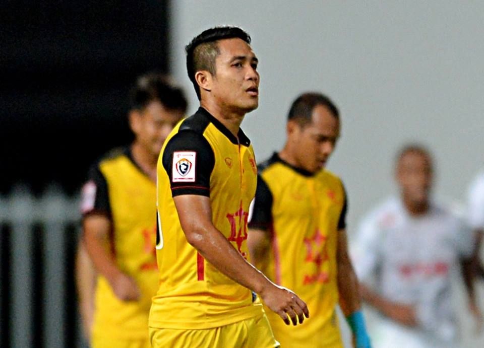 เอกพันธ์ อินทเสน