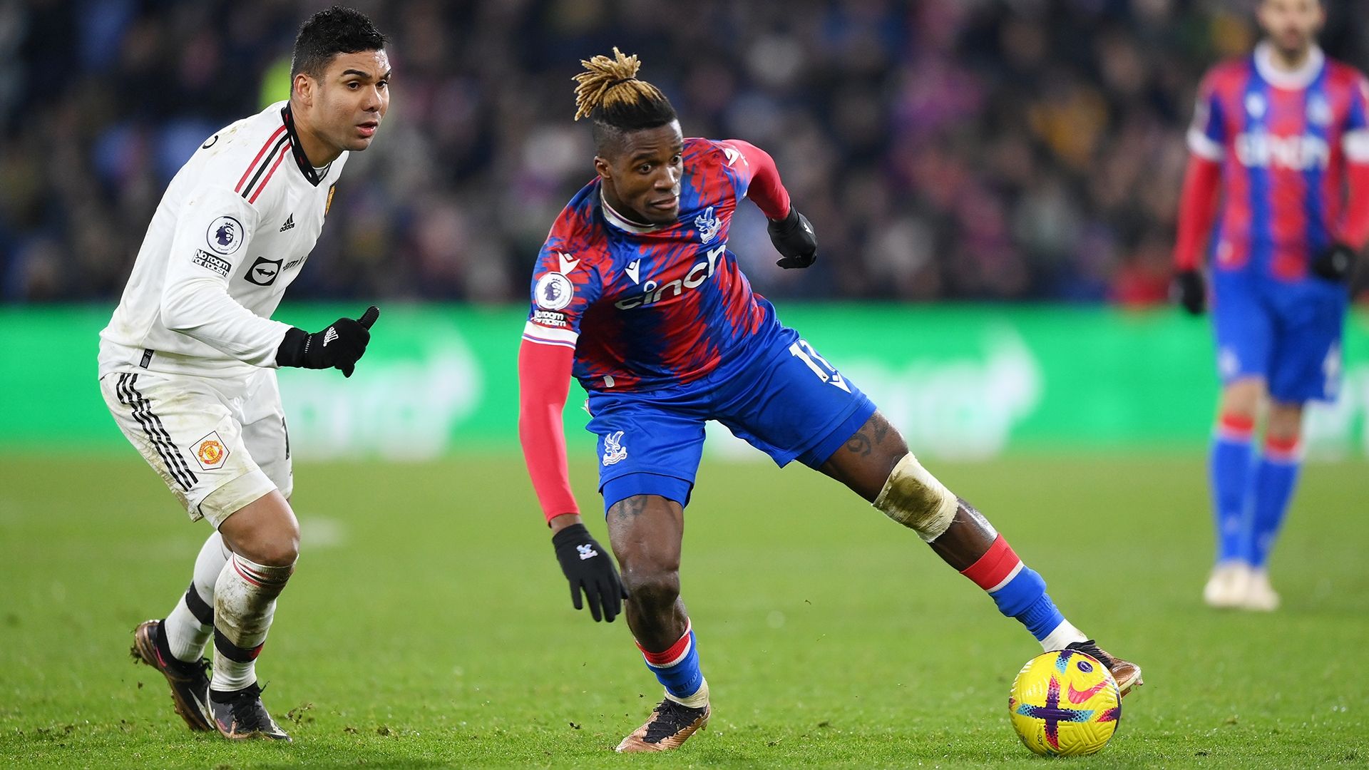 Casemiro Zaha Manchester United Crystal Palace 2022-23