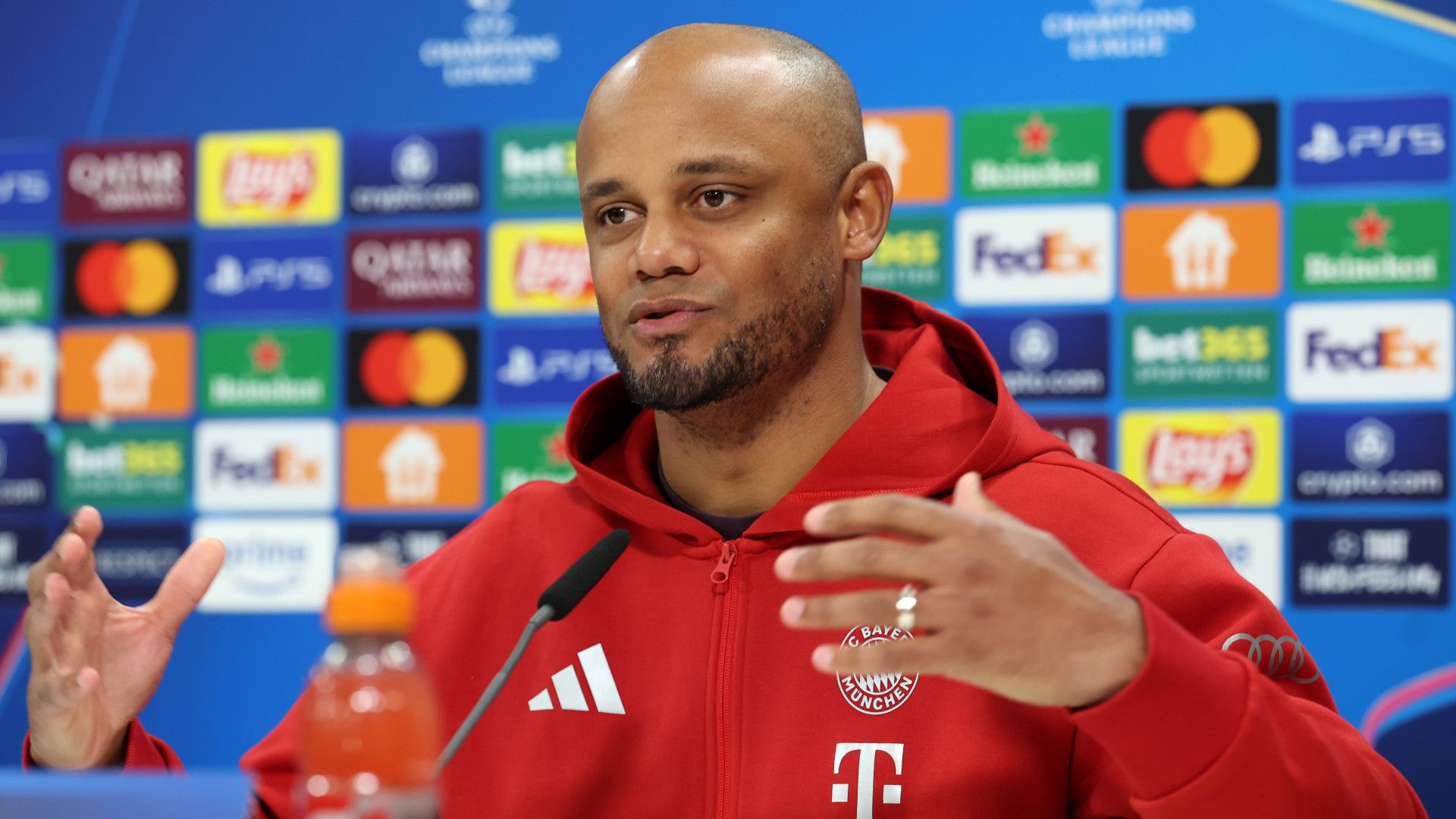 VINCENT KOMPANY BAYERN MÜNCHEN