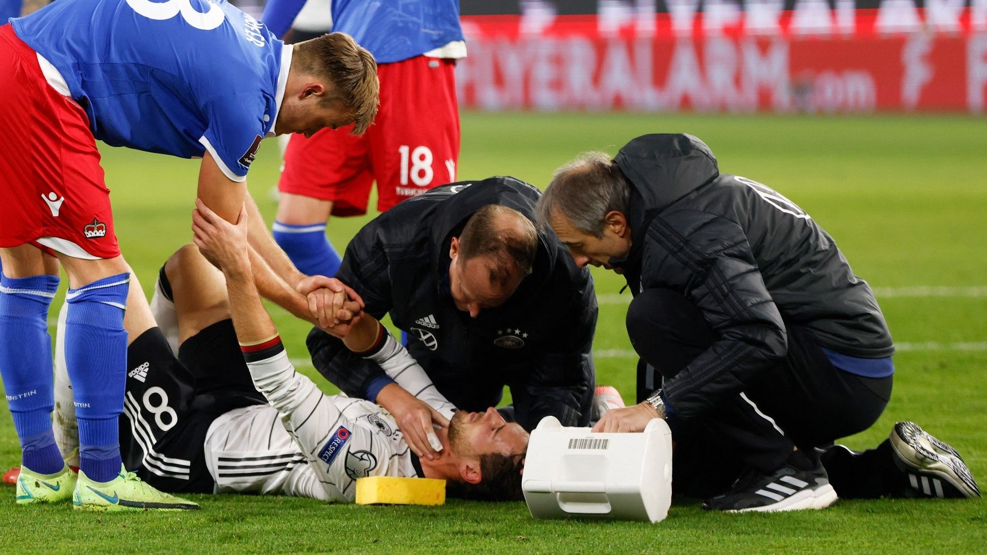 Leon Goretzka Germany 11112021