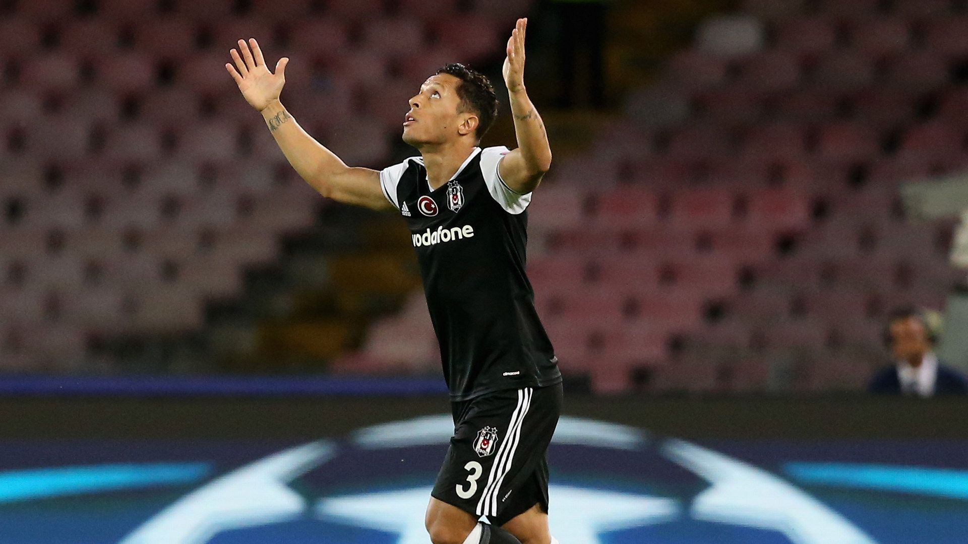 Adriano, Besiktas