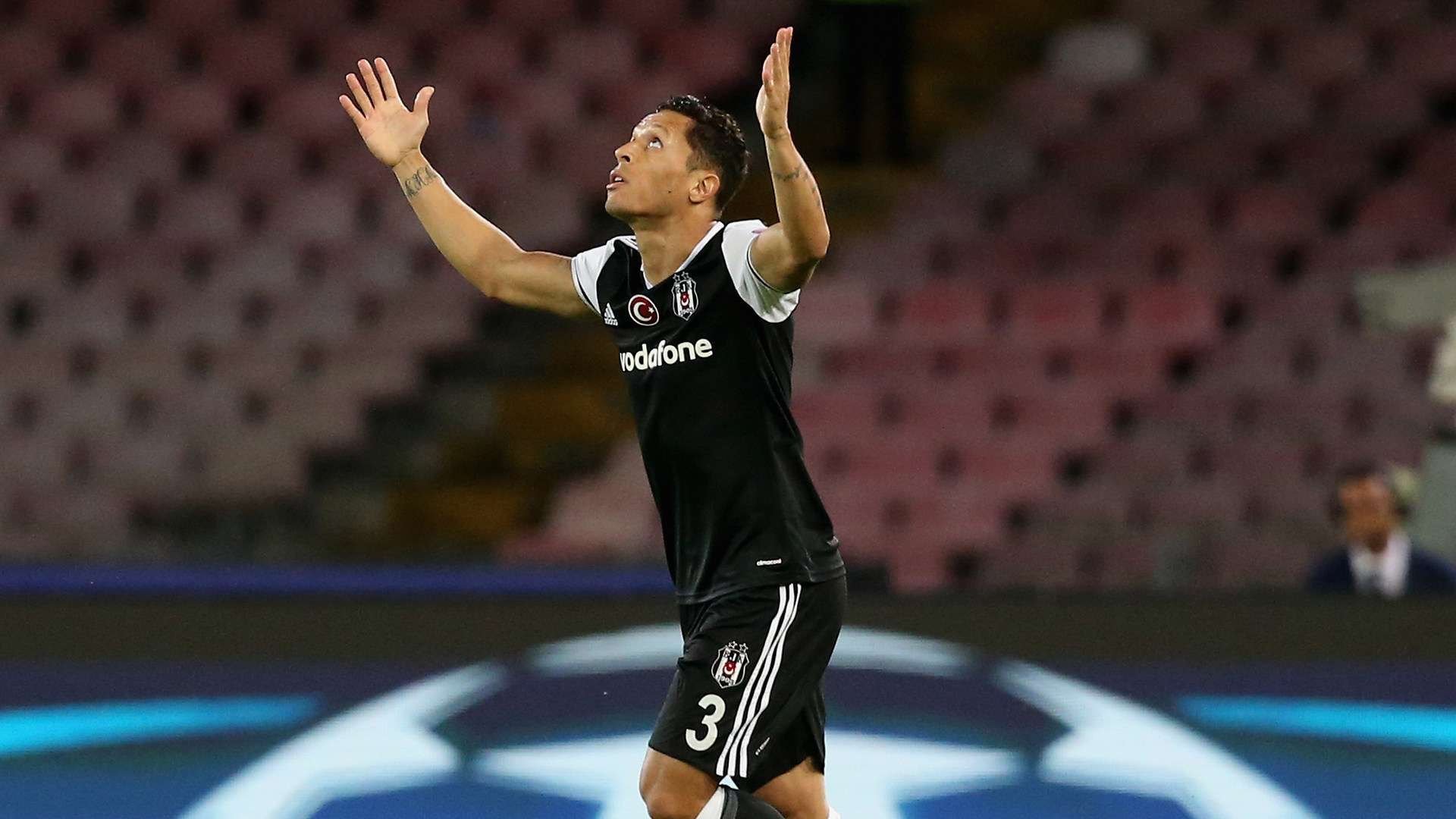 Adriano, Besiktas